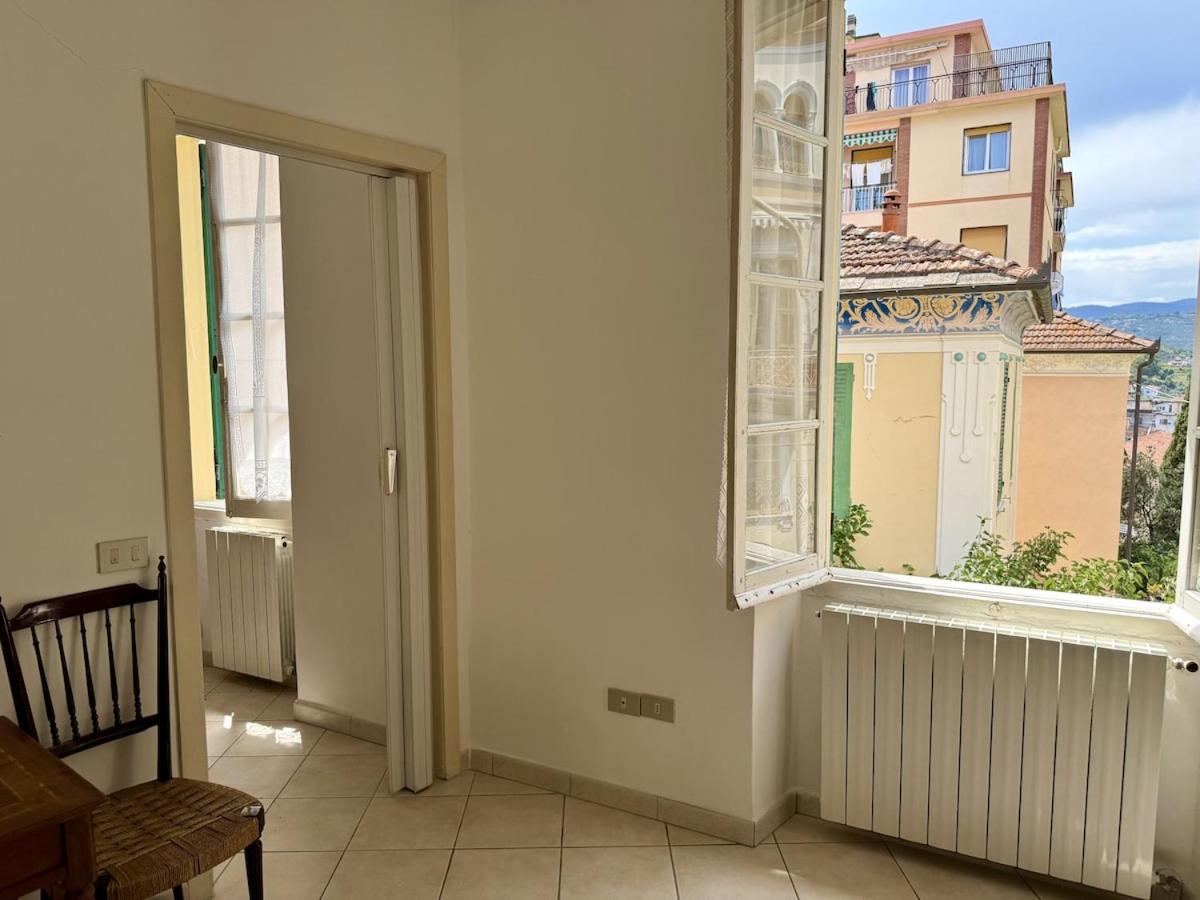 HOST4U - Dimora Antica in Centro a Porto Maurizio di Imperia - Casa Rina