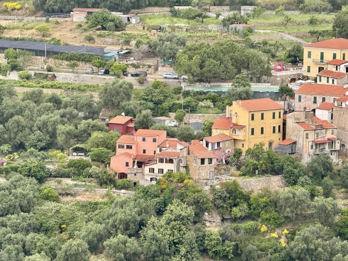 HOST4U - Cozy Warm House with Beautiful View on the Olives Valley