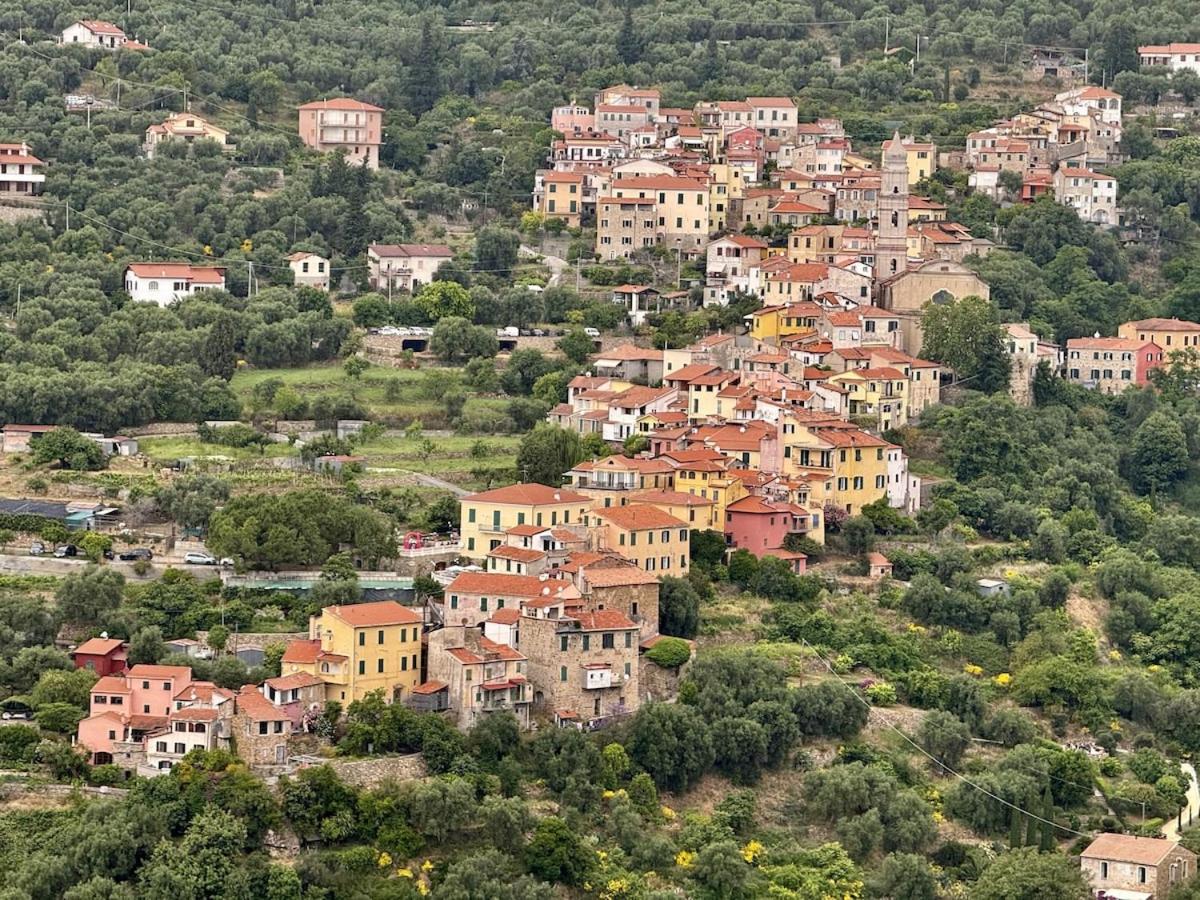 HOST4U - Cozy Warm House with Beautiful View on the Olives Valley