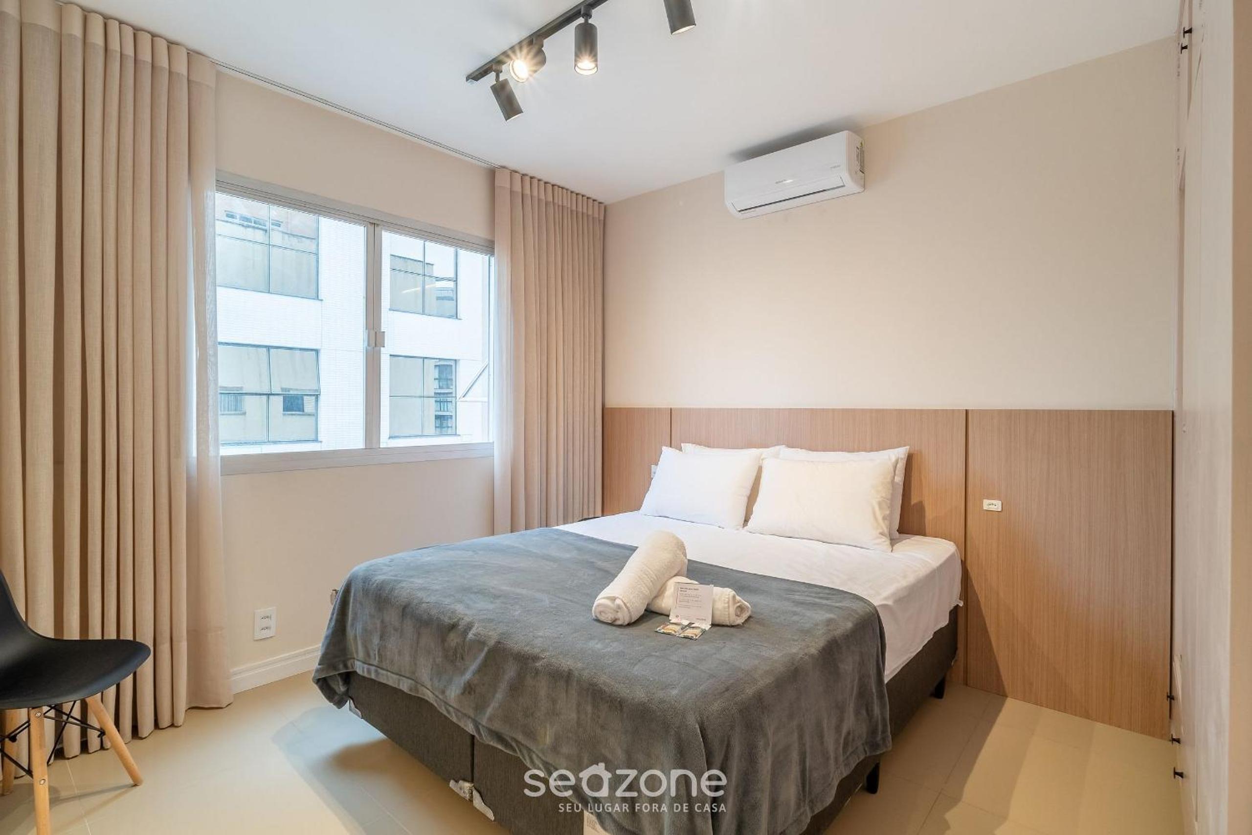 1BR Apt w Self Check-in 400m fr seafront BMC1008