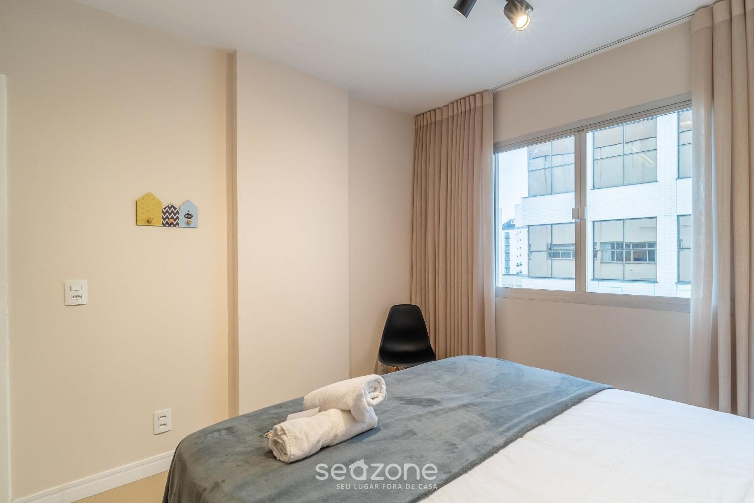 1BR Apt w Self Check-in 400m fr seafront BMC1008