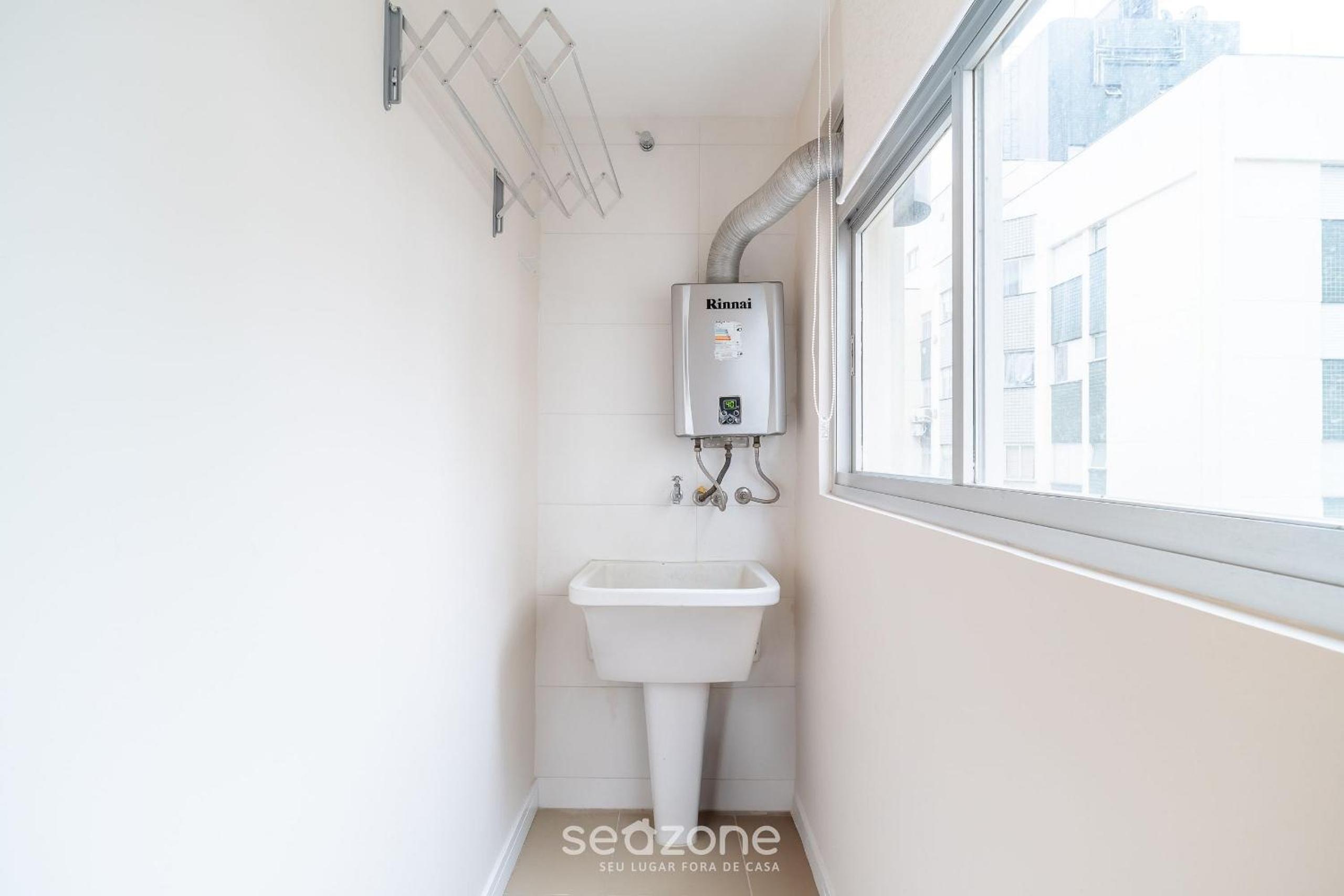 1BR Apt w Self Check-in 400m fr seafront BMC1008