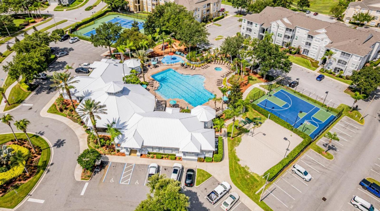 5BR Kissimmee Home Pool and Game Room Fun