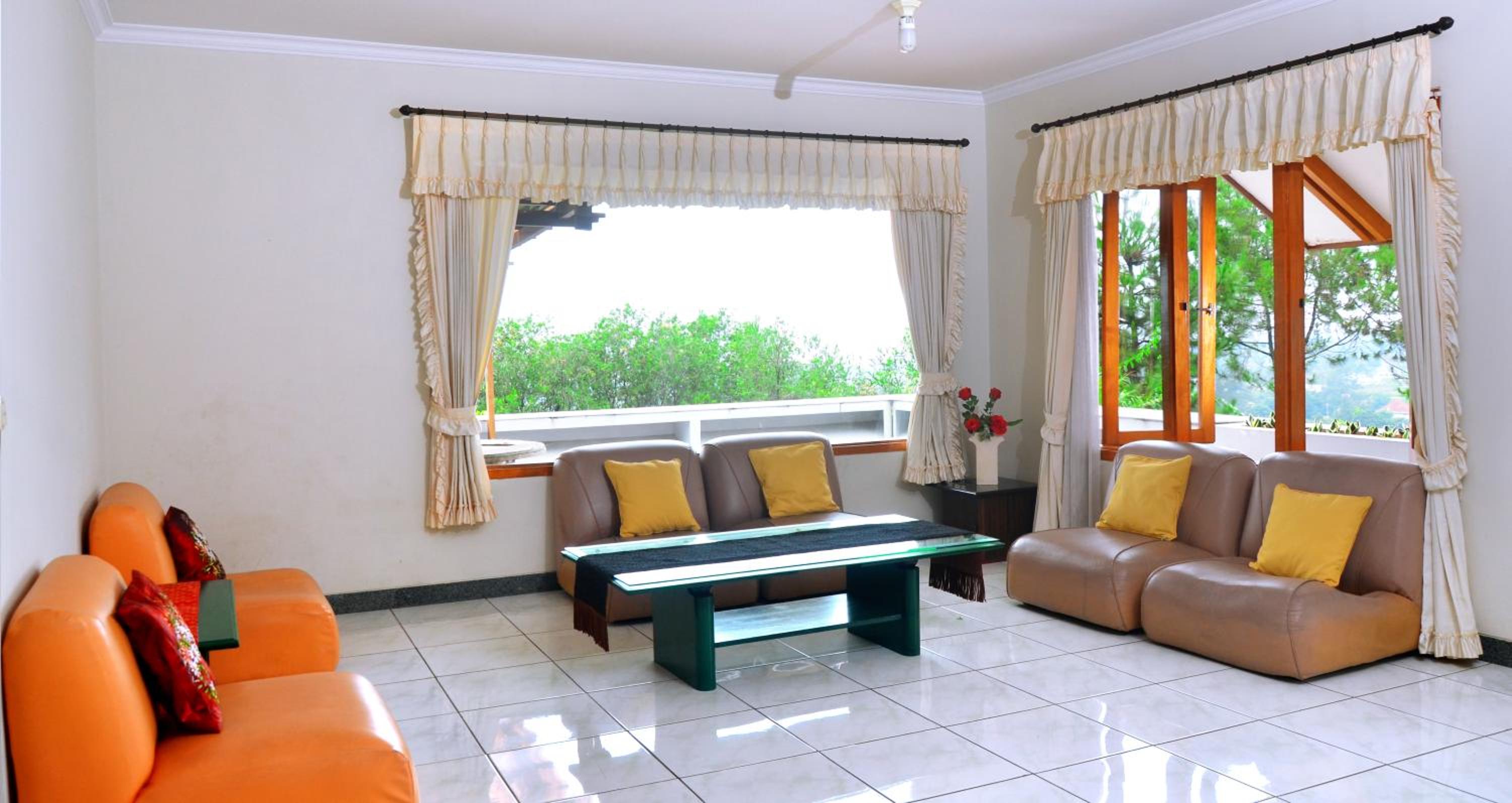 Villa Buenavista Puncak view 4
