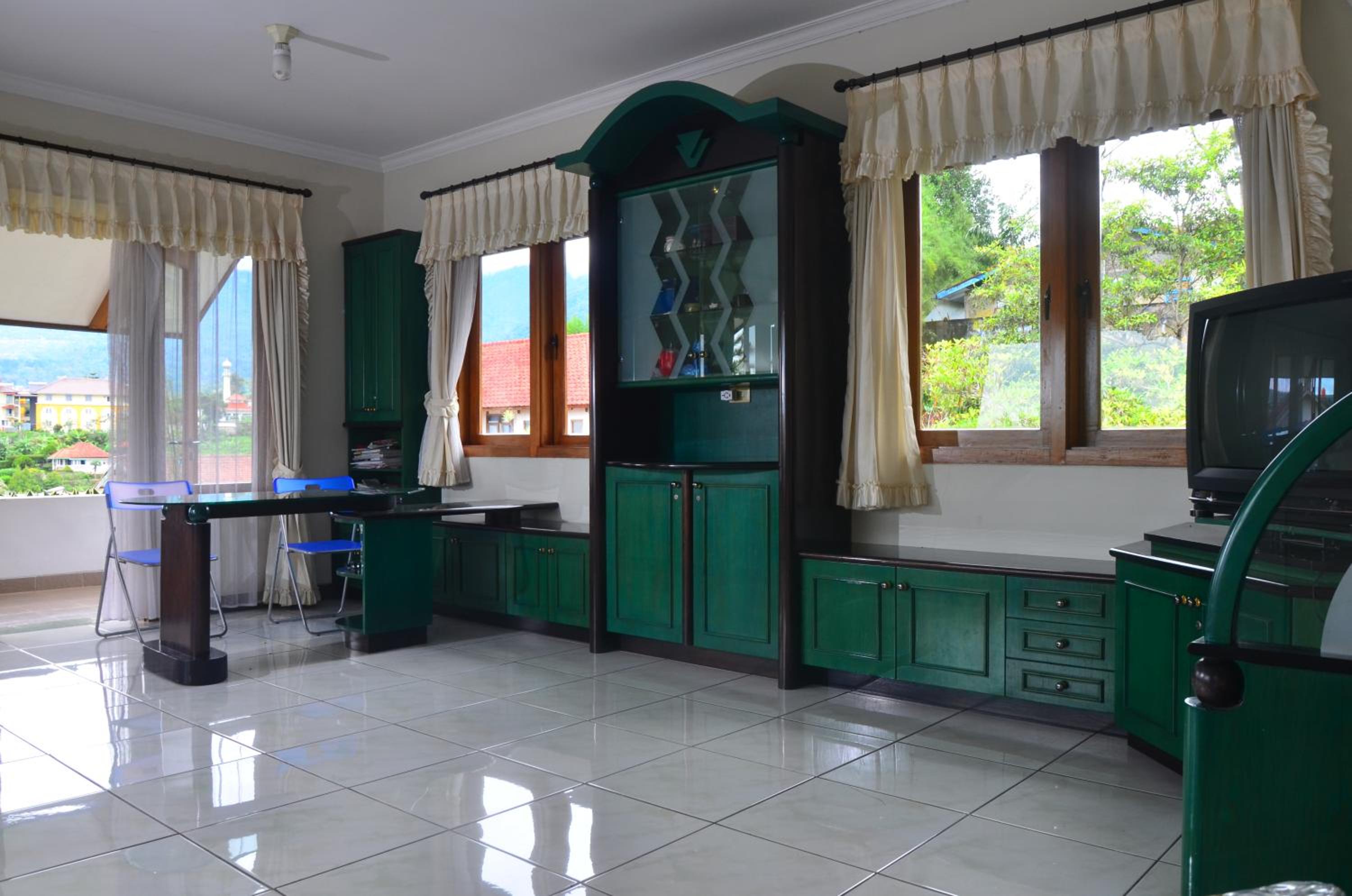 Villa Buenavista Puncak view 5