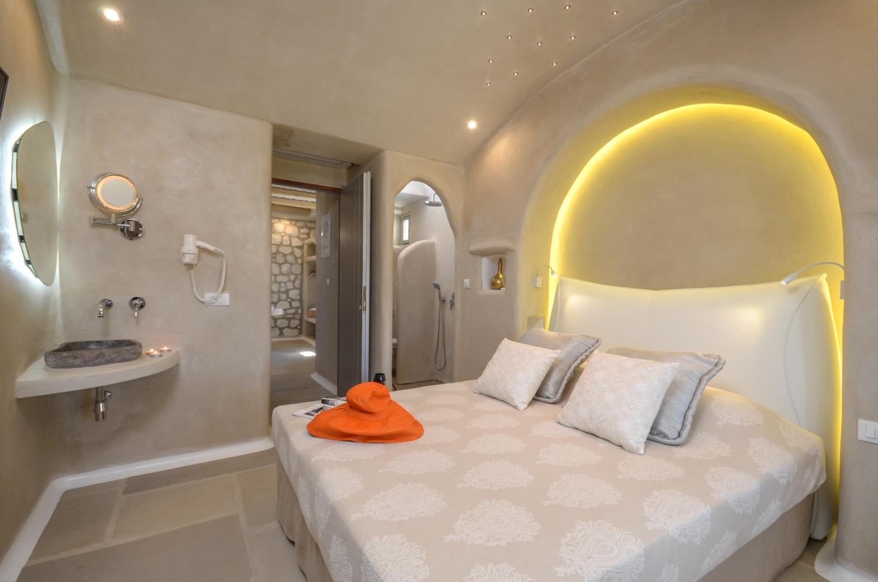 Naxos Euphoria Suites, photo 13