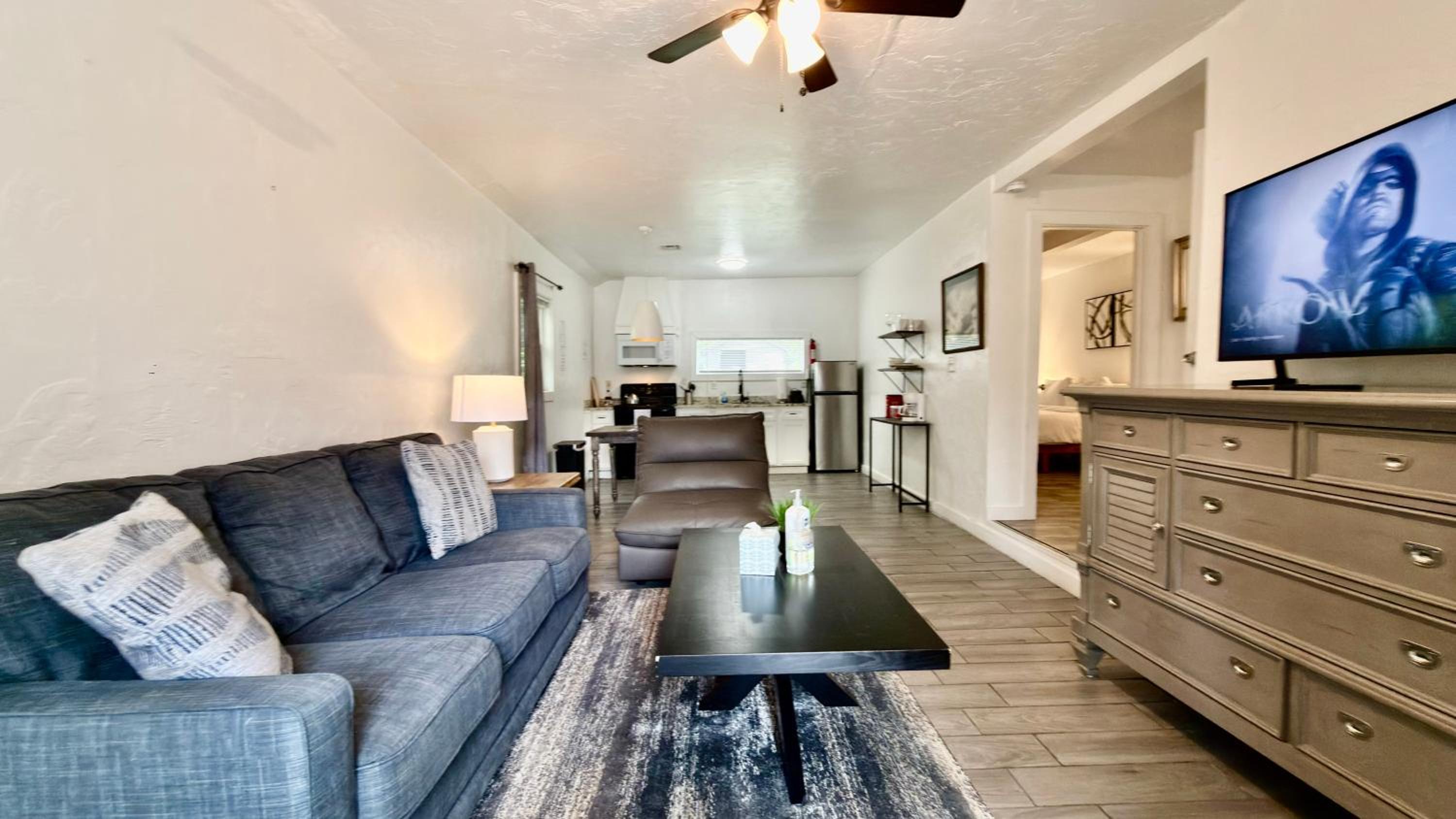 1BR Apt 10 min to Integris Baptist #19B