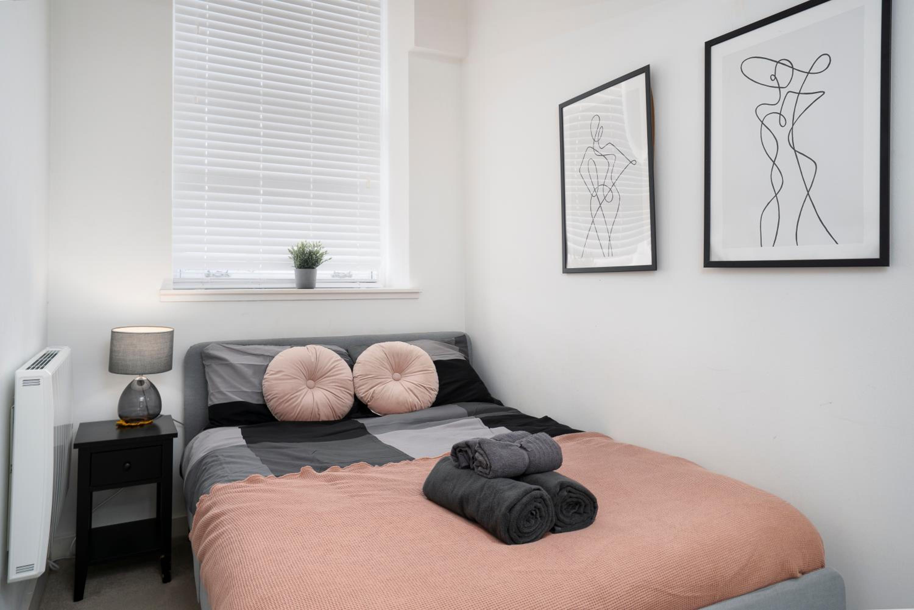 2Bed-2Bath Flat, City Centre