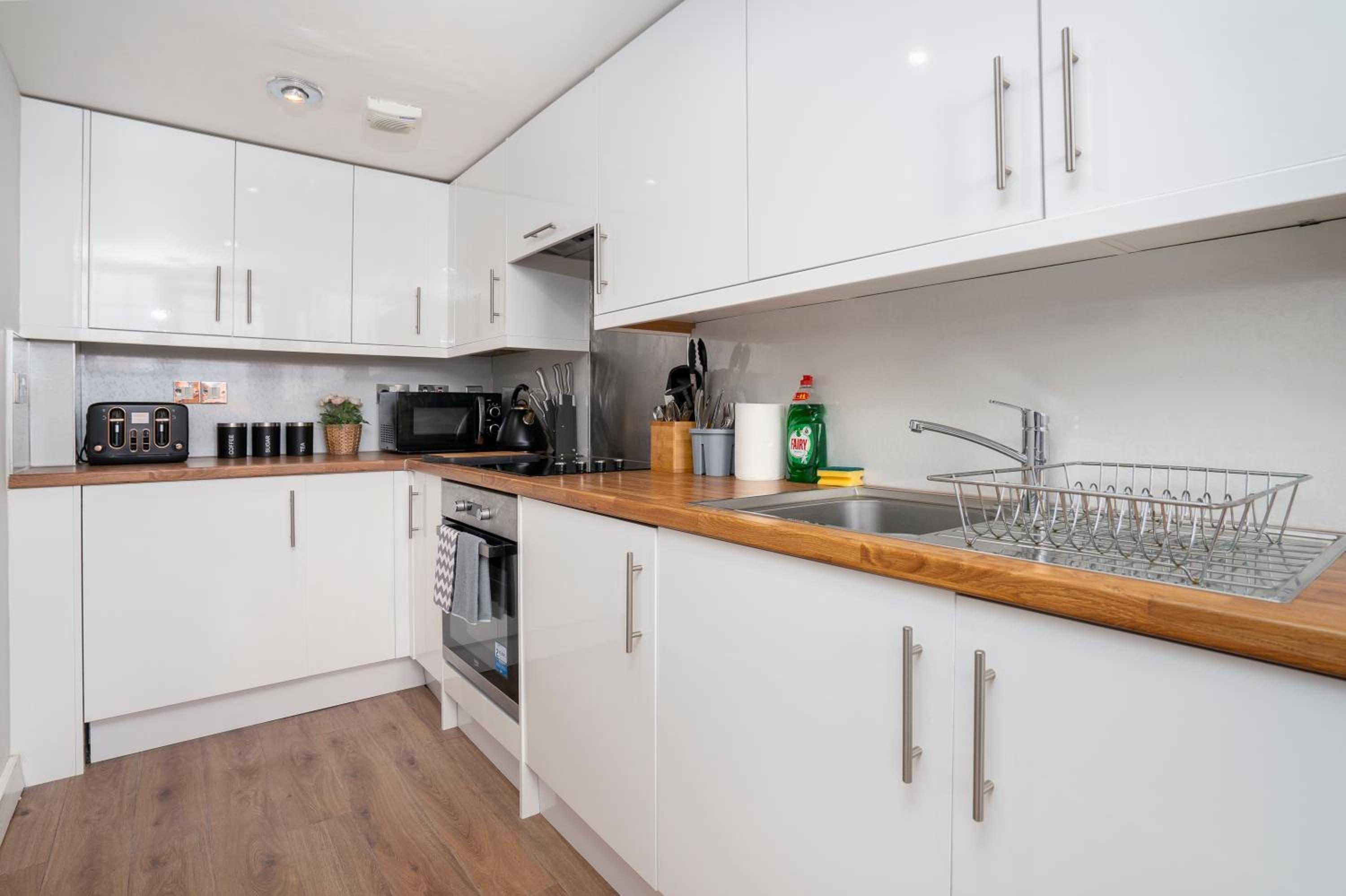 2Bed-2Bath Flat, City Centre