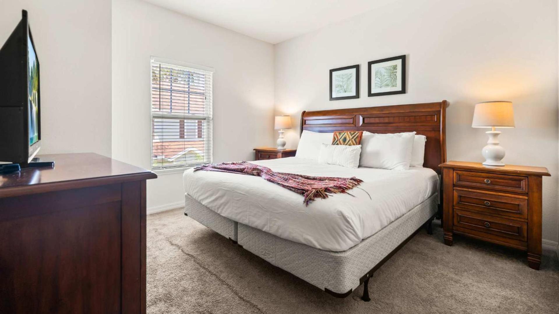 Upstay Modern 3BR Townhome with Pool near Disney