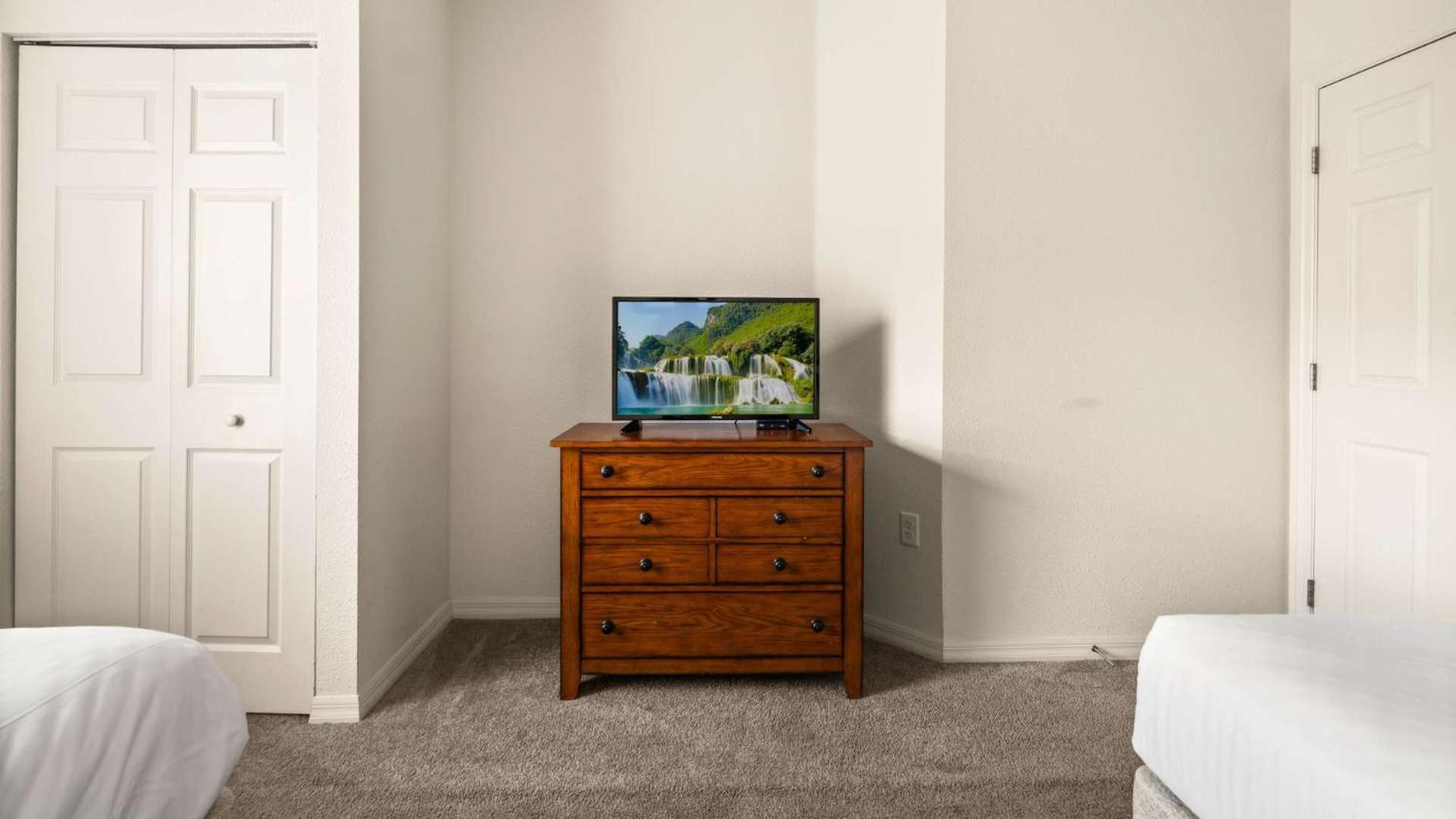 Upstay Modern 3BR Townhome with Pool near Disney