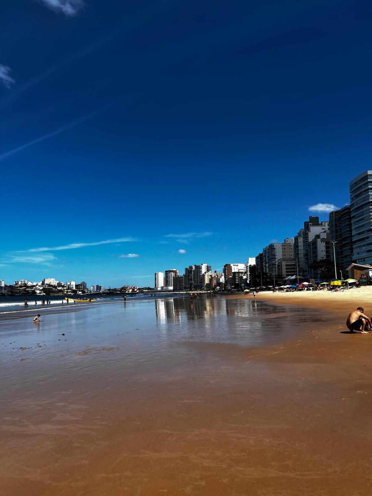 PÉ NA AREIA - Em frente à PRAIA DO MORRO - GUARAPARI- ES