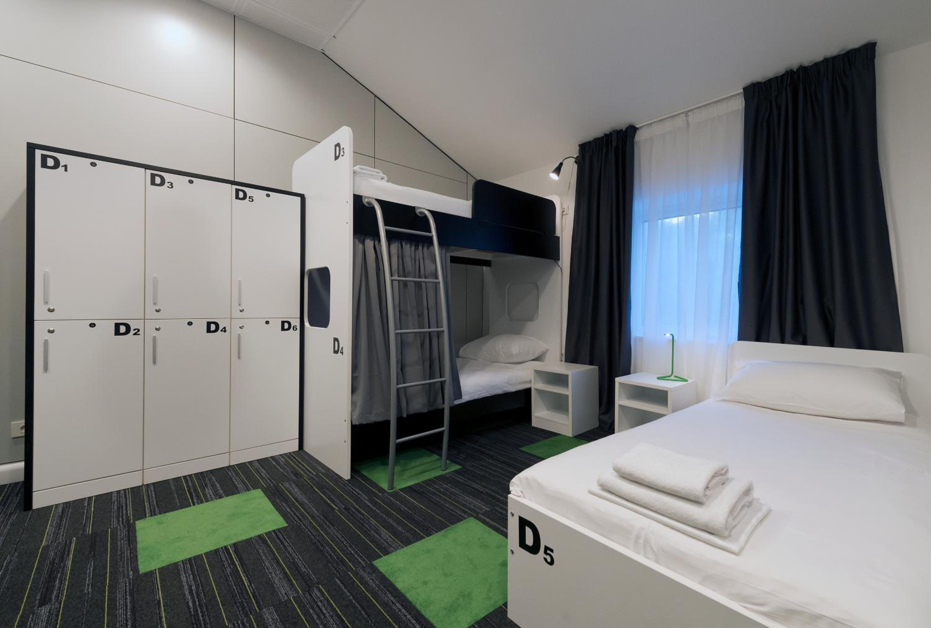 Hostel 365 For U