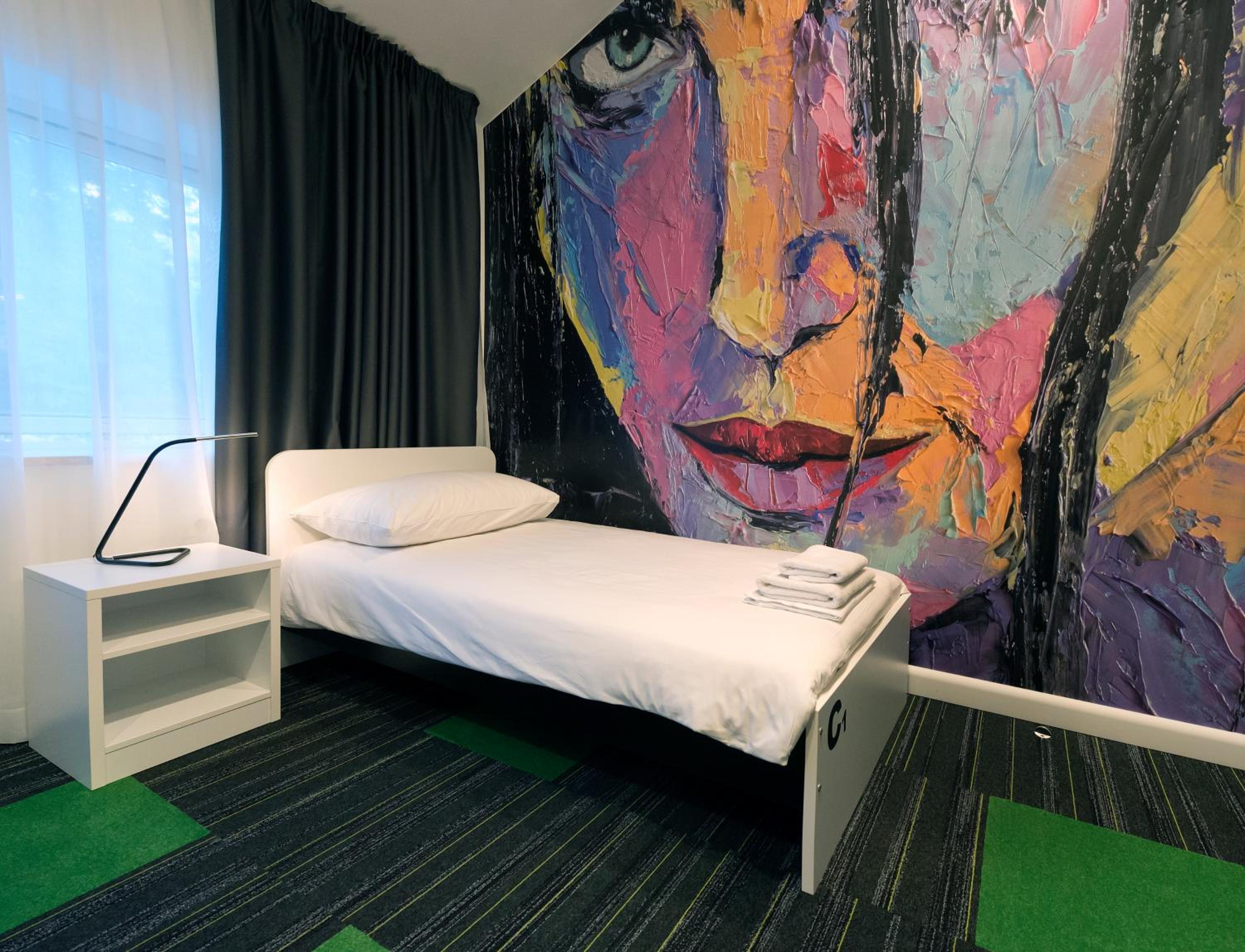 Hostel 365 For U