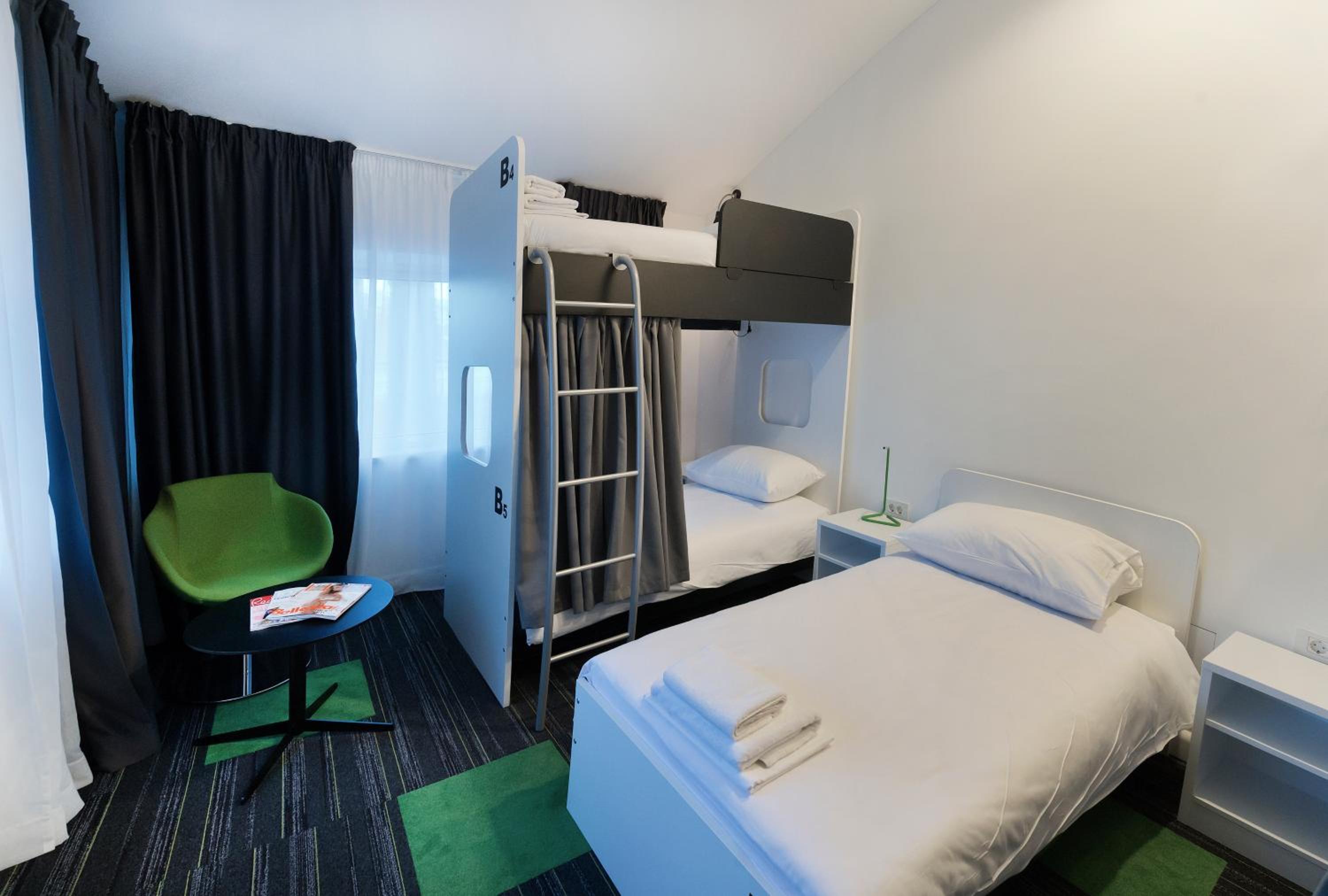 Hostel 365 For U