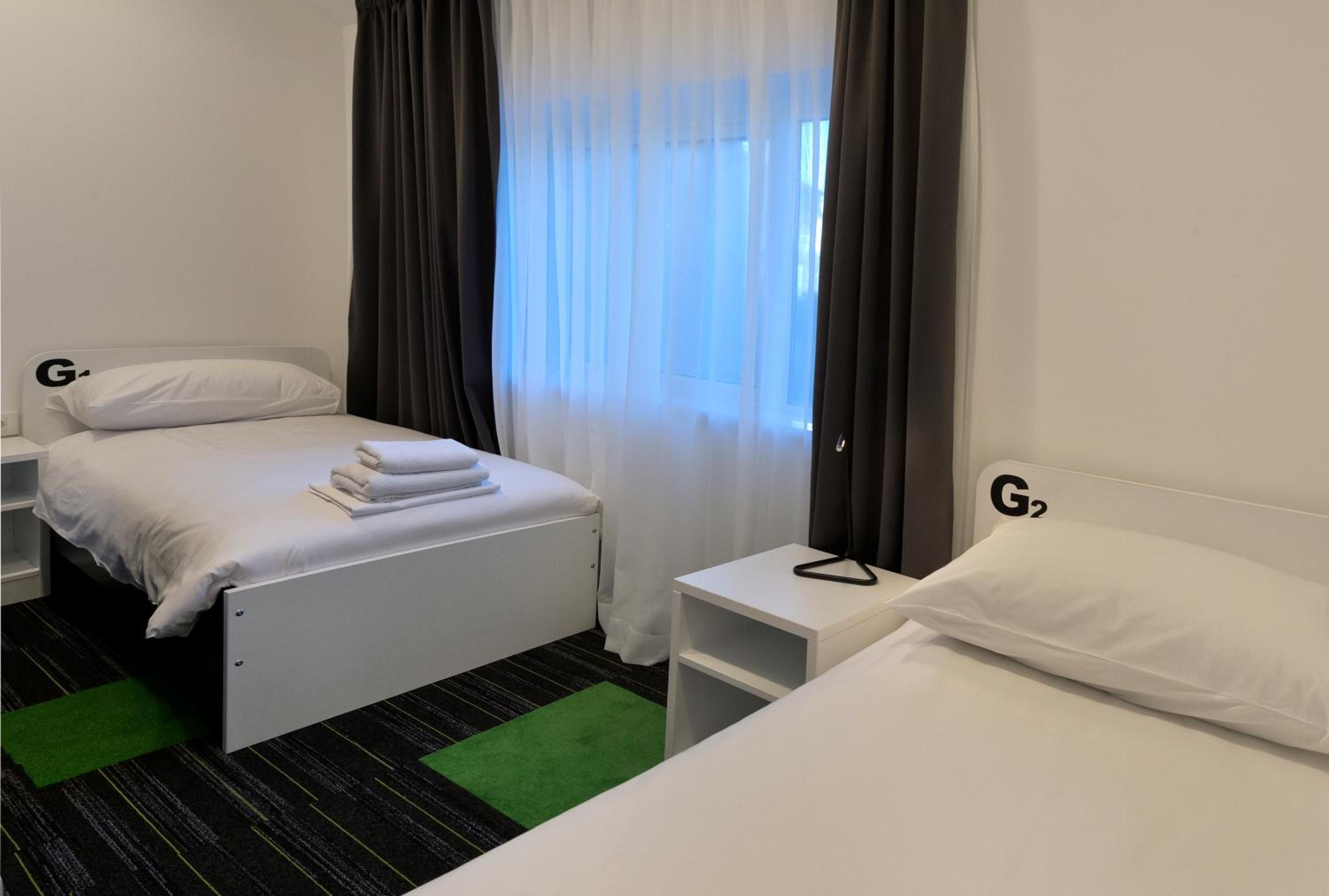 Hostel 365 For U