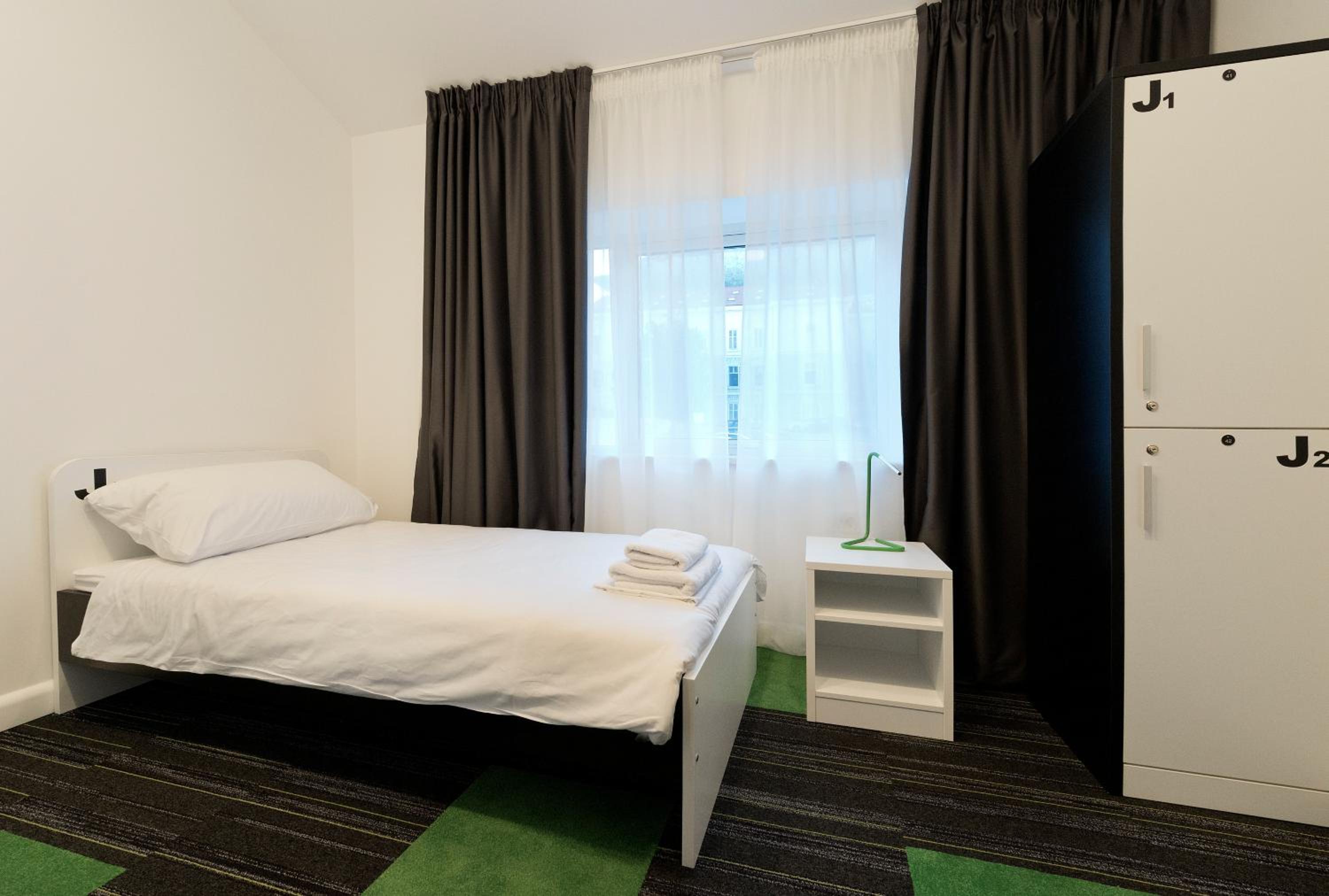 Hostel 365 For U