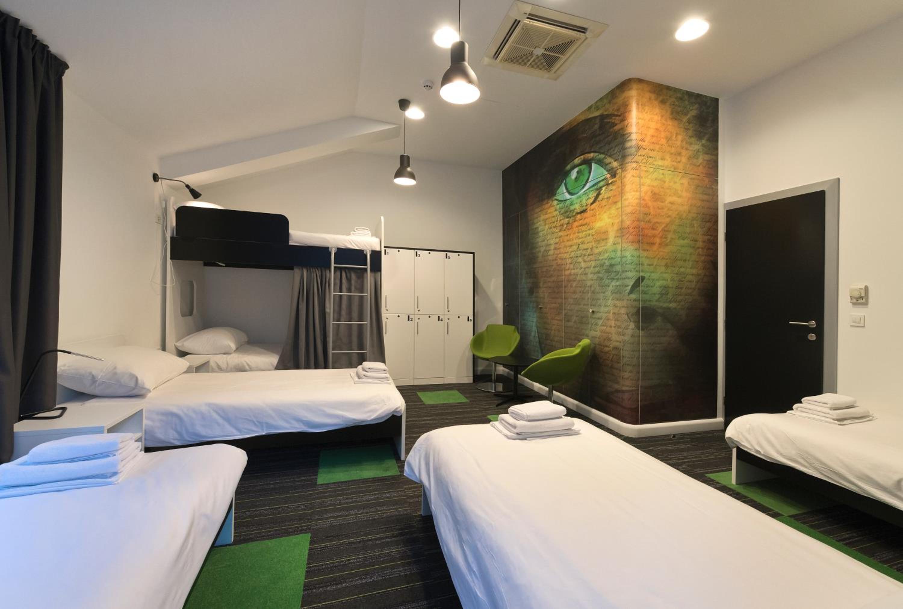 Hostel 365 For U