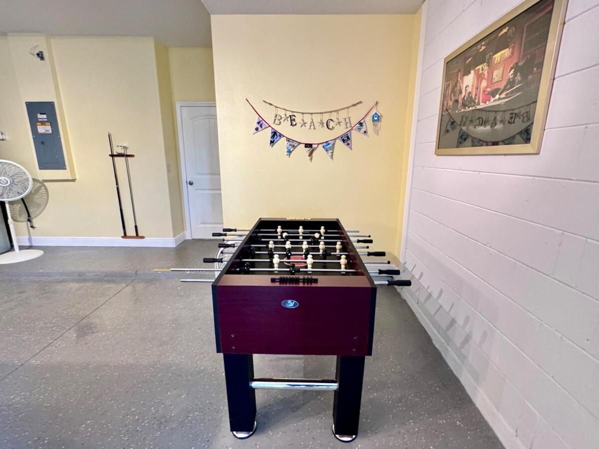 Solterra Family Vacation Home with Private Pool and Spa and Games Room Nr Disney