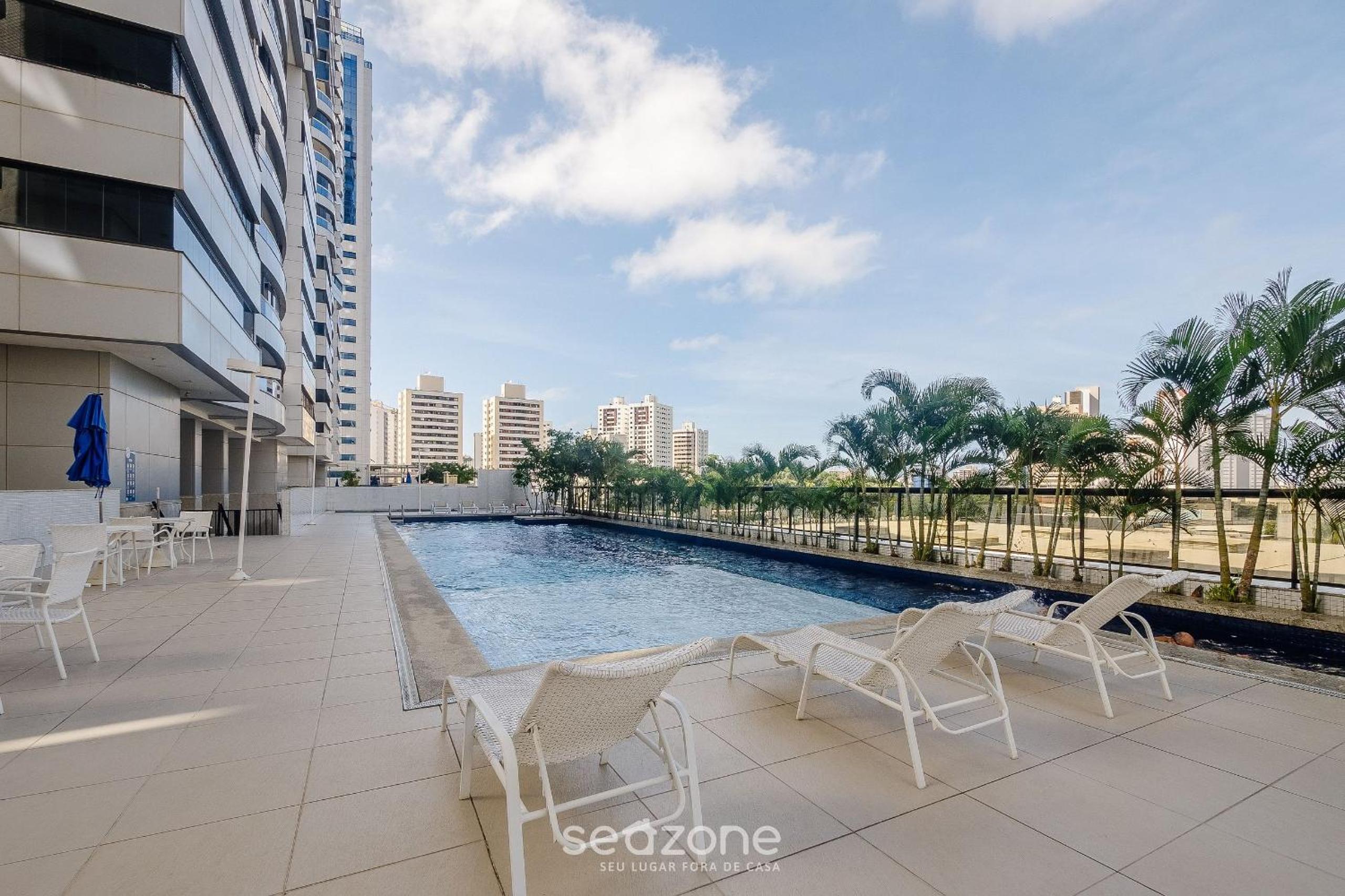 Accommodations with a prime location and building with pool and gym in Salvador - CSP