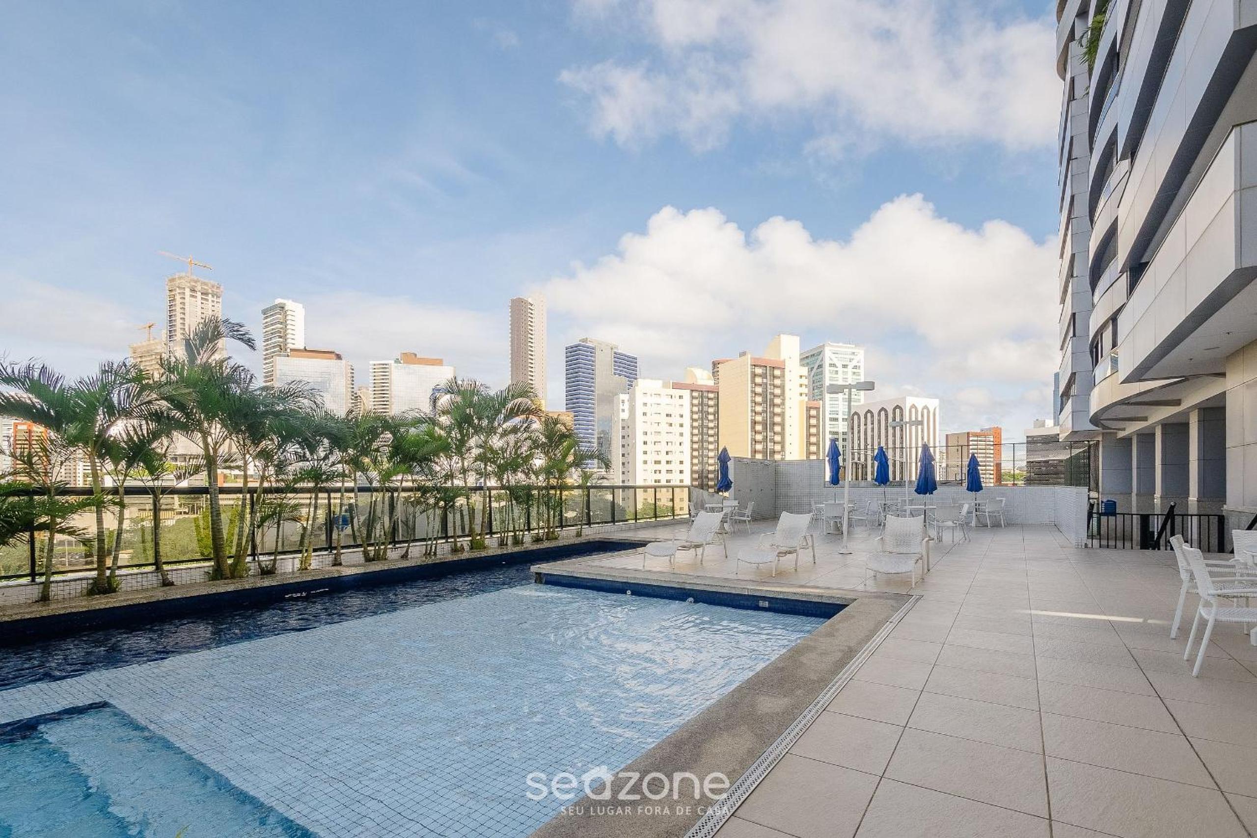 Accommodations with a prime location and building with pool and gym in Salvador - CSP