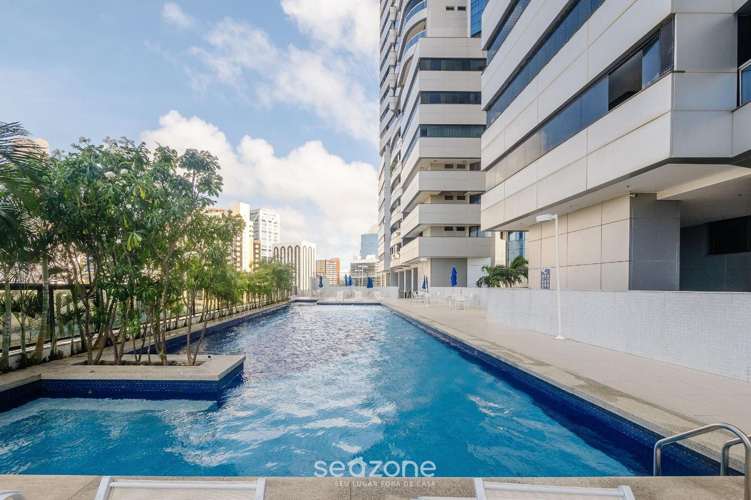Accommodations with a prime location and building with pool and gym in Salvador - CSP