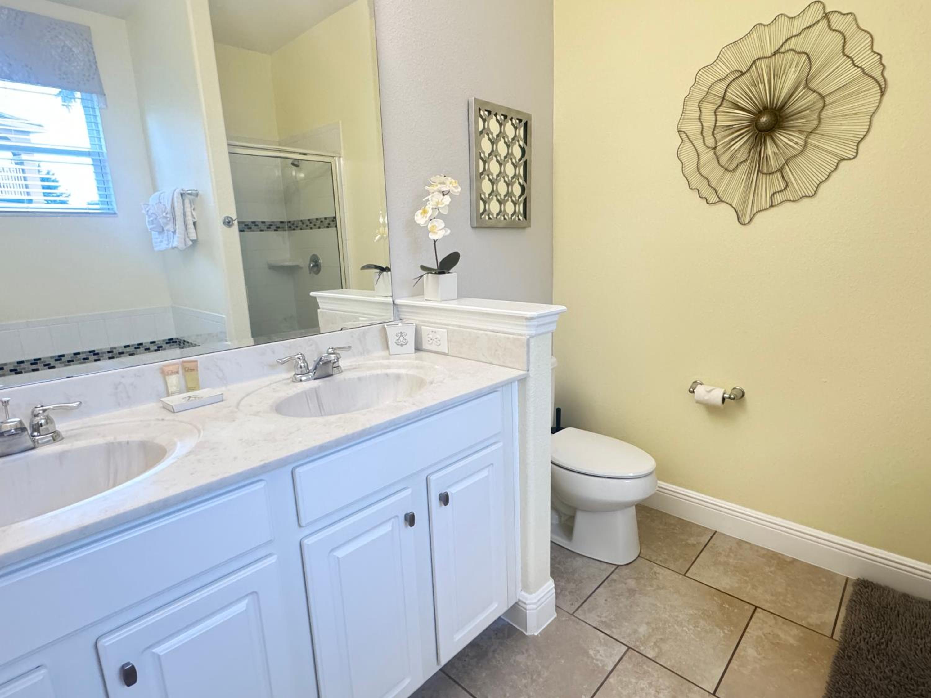 Solterra Family Vacation Home with Private Pool and Spa and Games Room Nr Disney