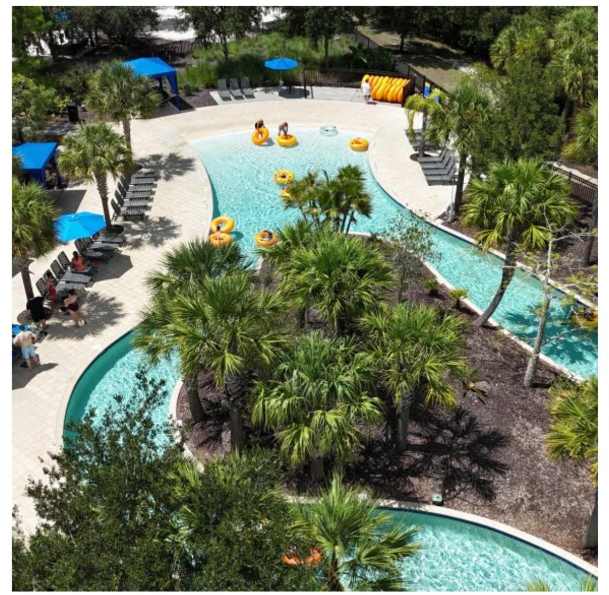 Solterra Family Vacation Home with Private Pool and Spa and Games Room Nr Disney