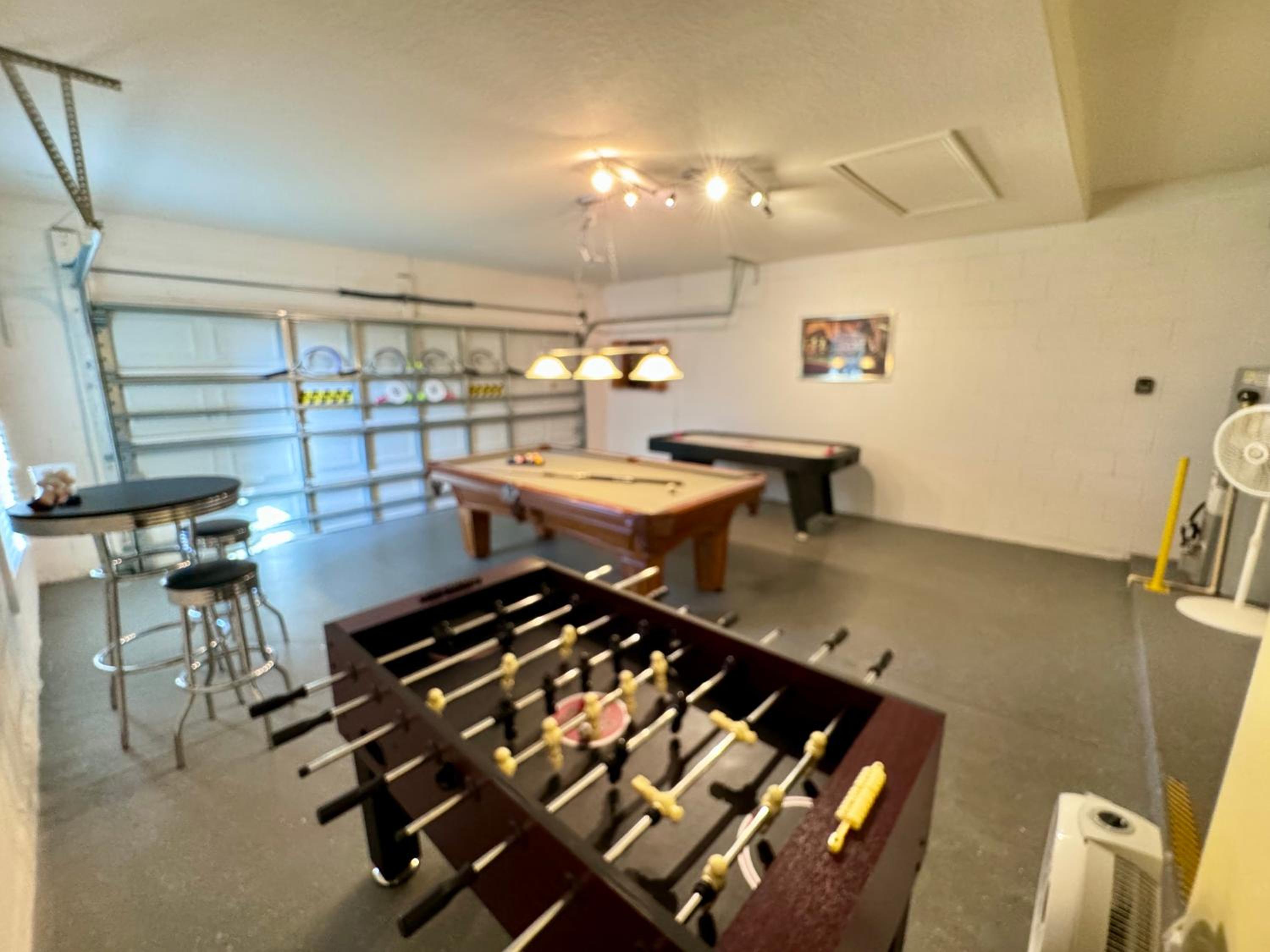 Solterra Family Vacation Home with Private Pool and Spa and Games Room Nr Disney