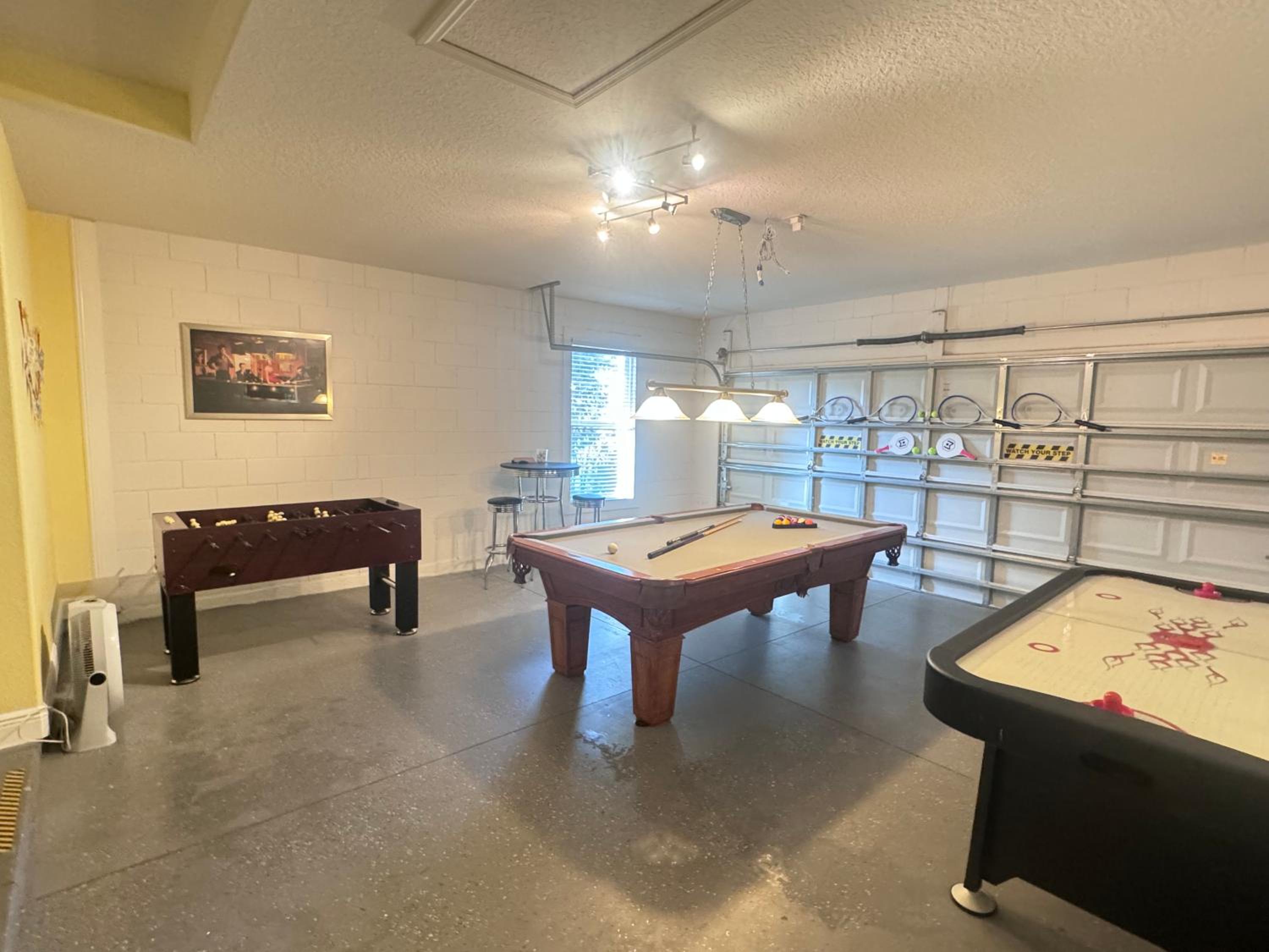 Solterra Family Vacation Home with Private Pool and Spa and Games Room Nr Disney