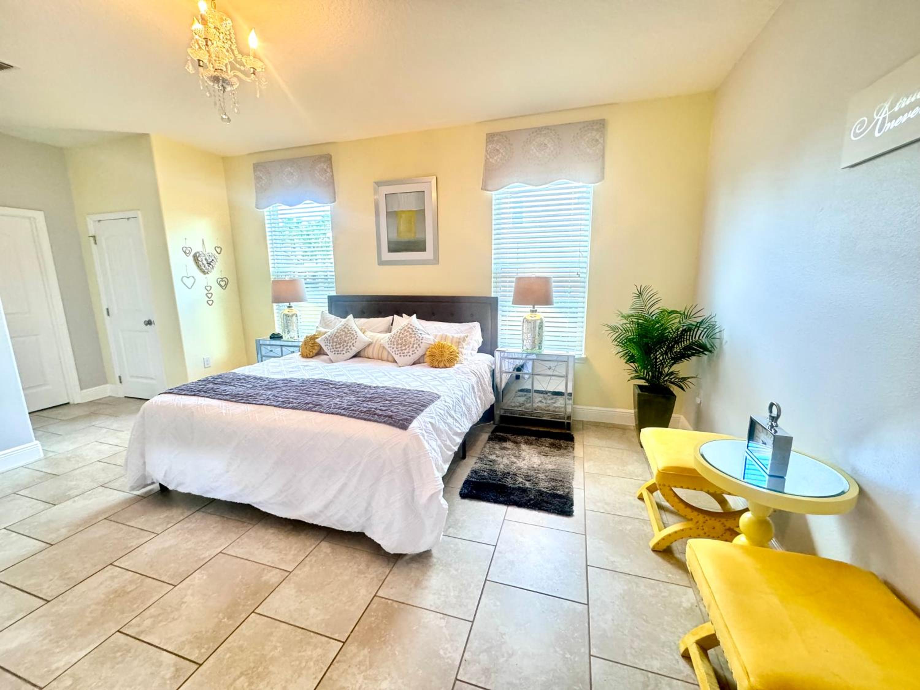 Solterra Family Vacation Home with Private Pool and Spa and Games Room Nr Disney