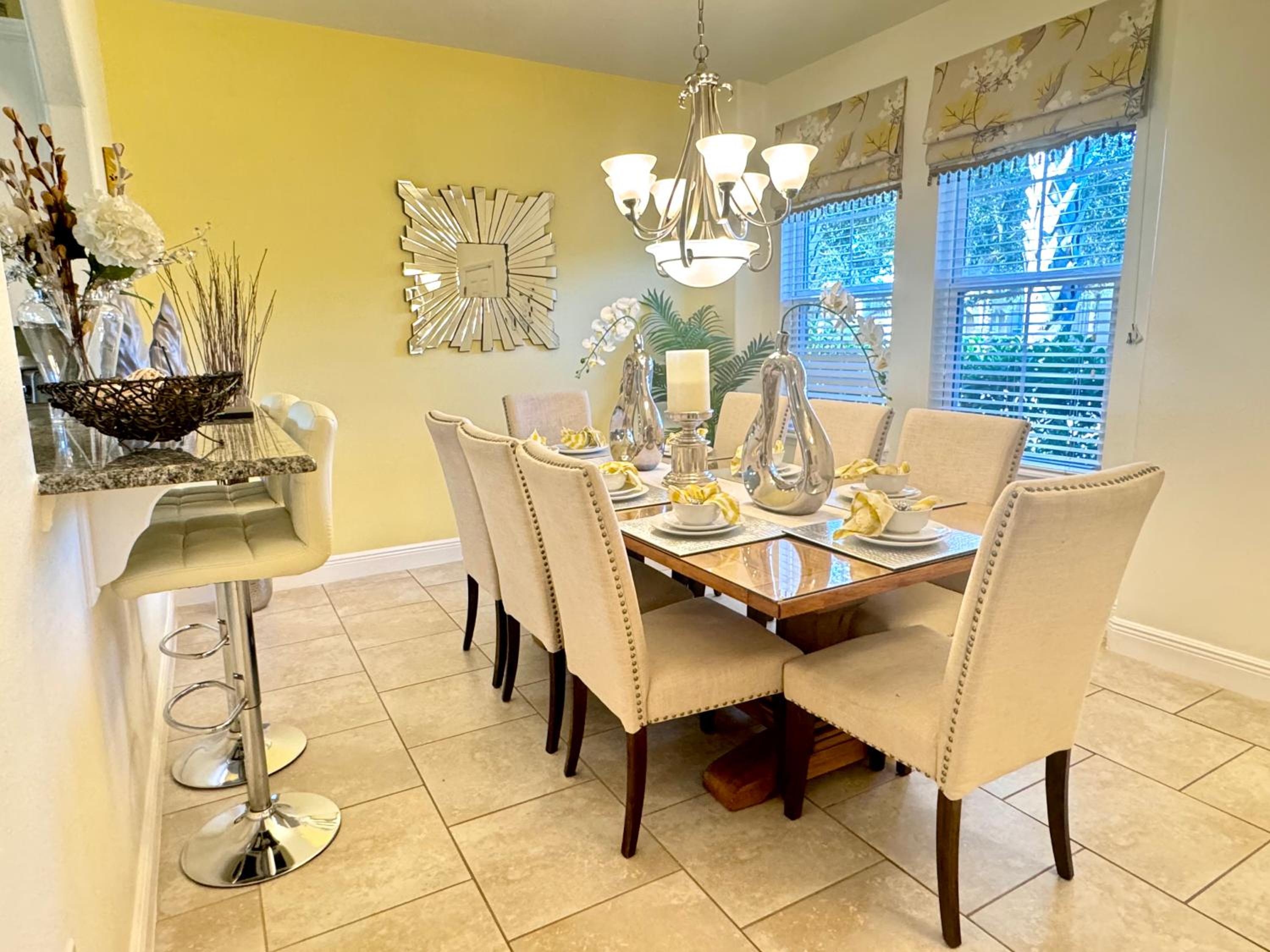 Solterra Family Vacation Home with Private Pool and Spa and Games Room Nr Disney