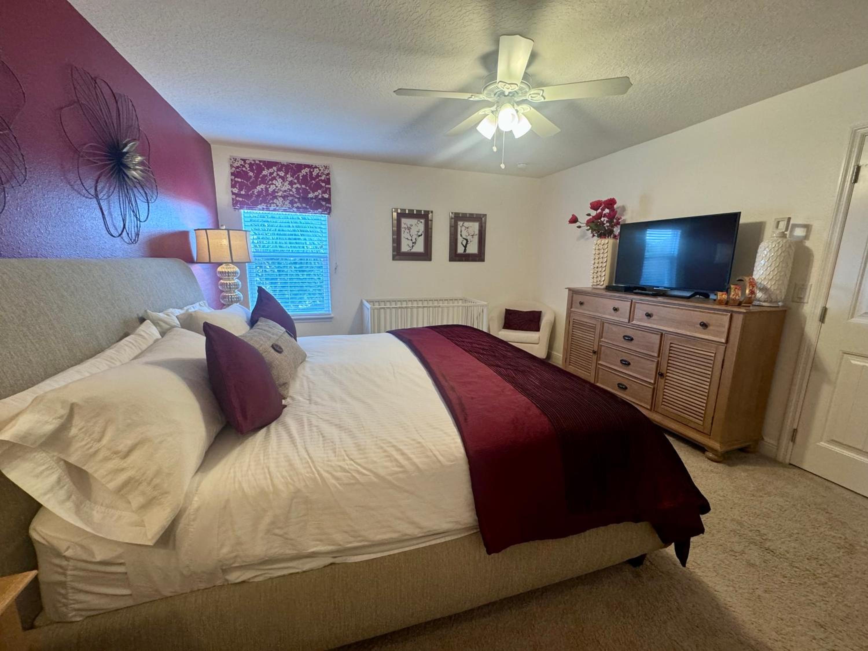 Solterra Family Vacation Home with Private Pool and Spa and Games Room Nr Disney