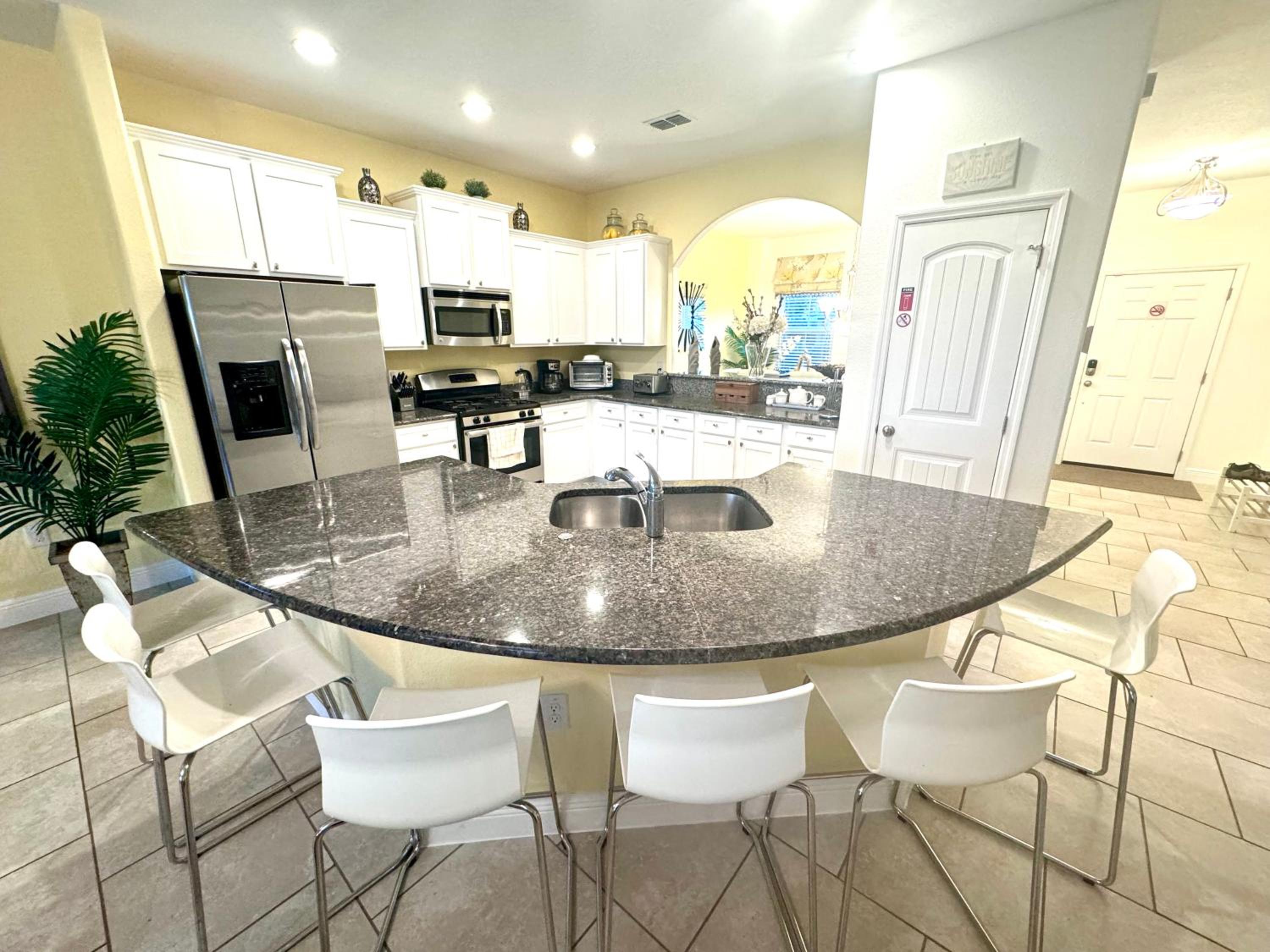 Solterra Family Vacation Home with Private Pool and Spa and Games Room Nr Disney
