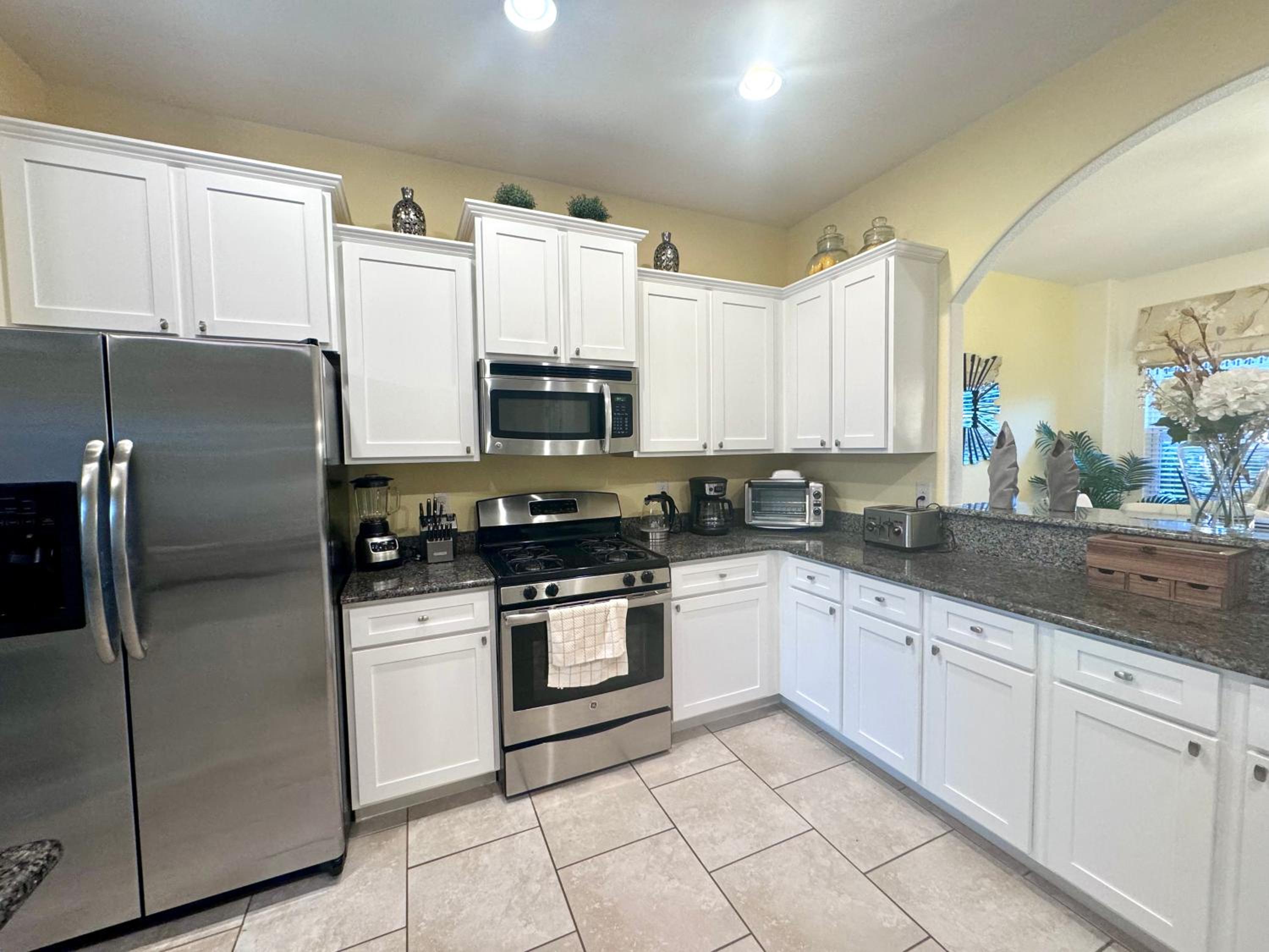 Solterra Family Vacation Home with Private Pool and Spa and Games Room Nr Disney