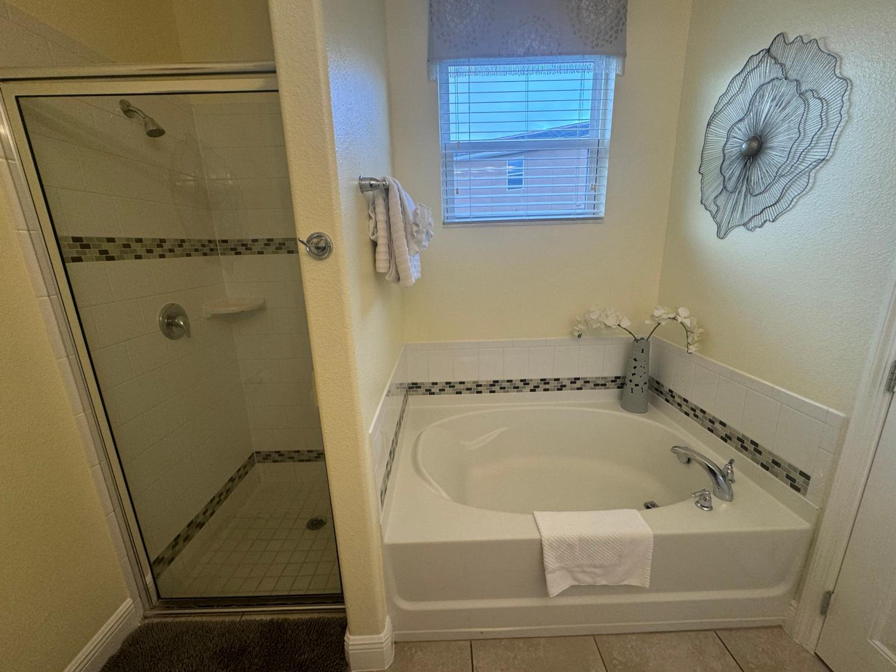 Solterra Family Vacation Home with Private Pool and Spa and Games Room Nr Disney