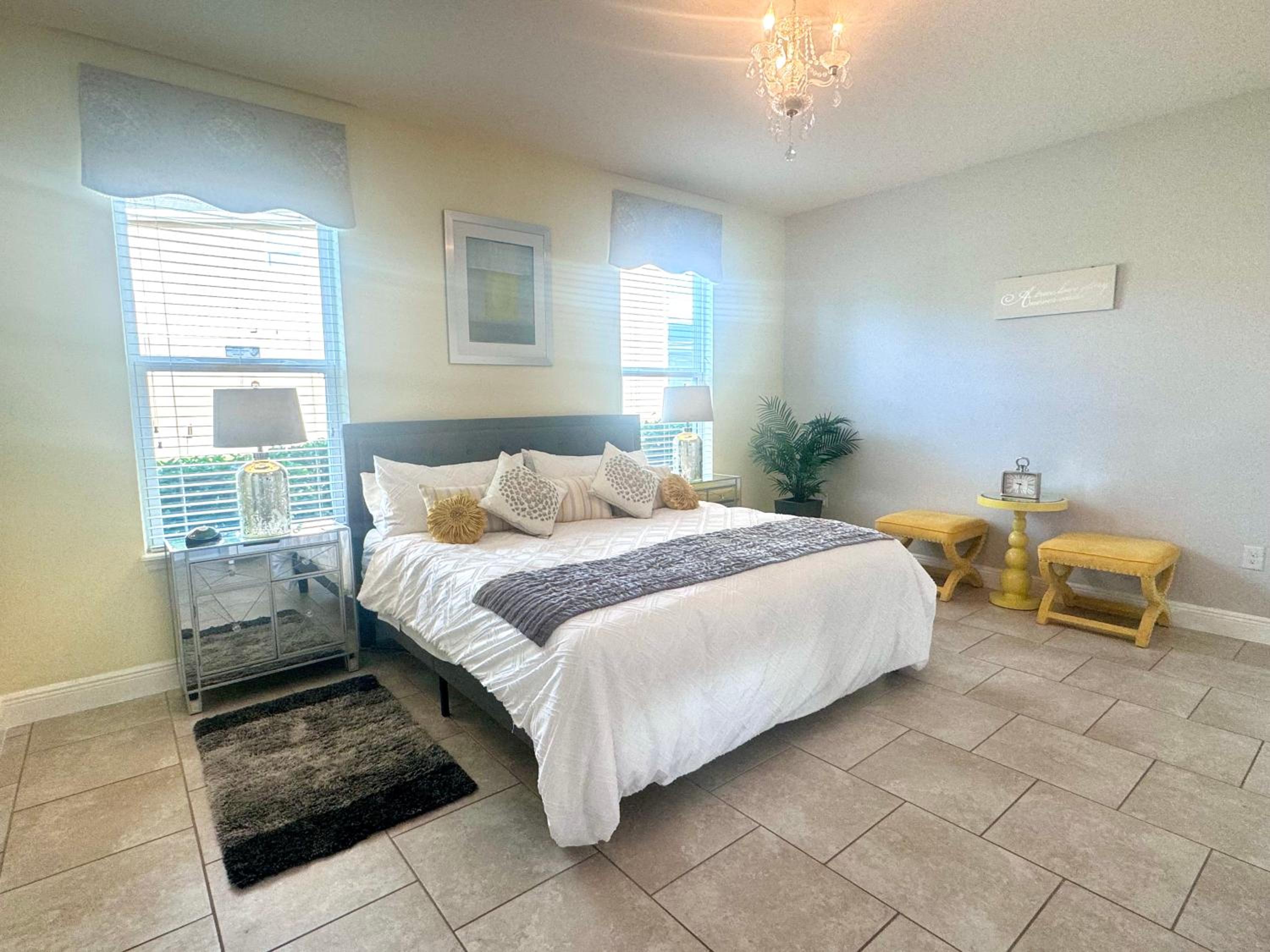 Solterra Family Vacation Home with Private Pool and Spa and Games Room Nr Disney