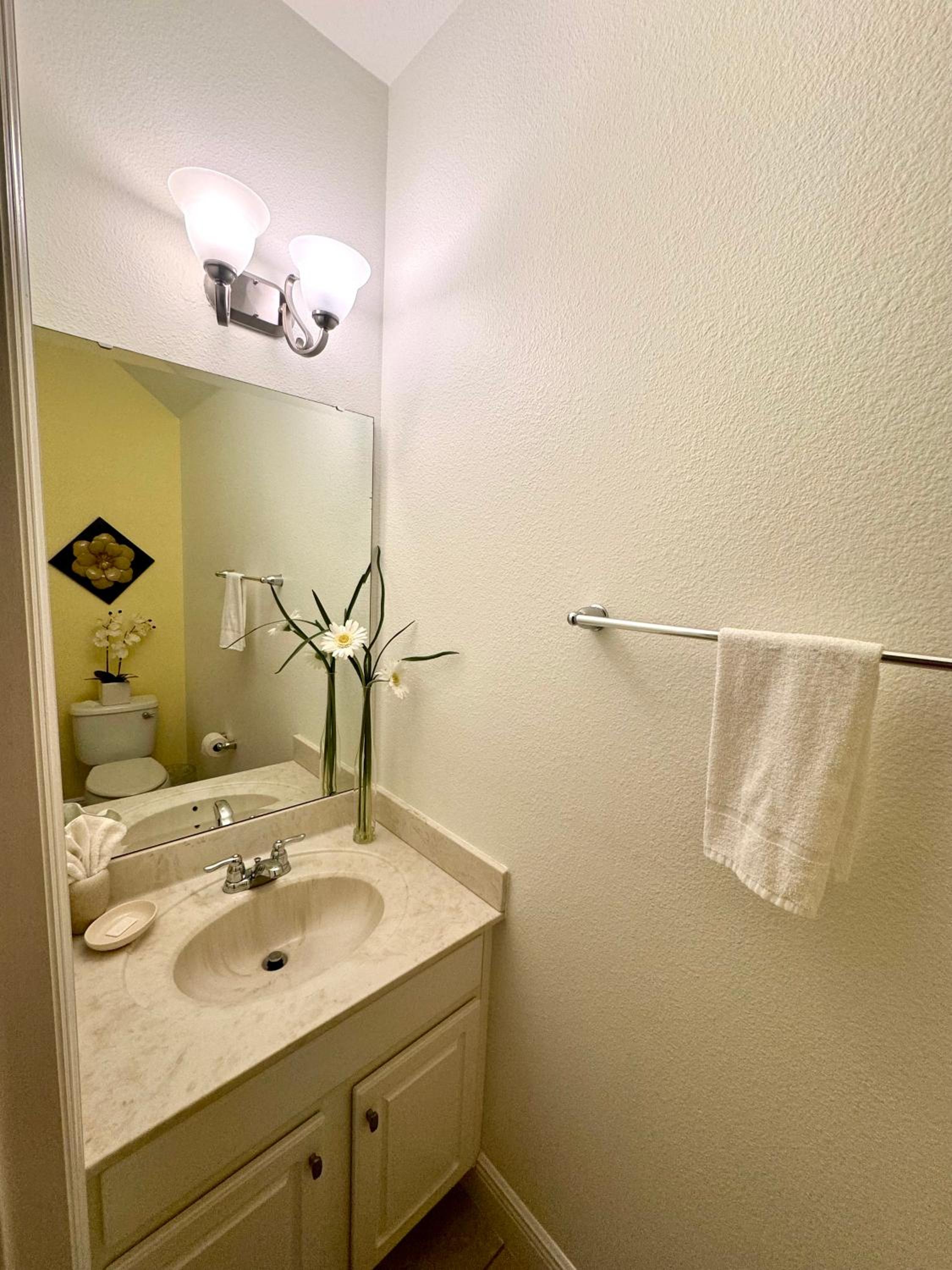 Solterra Family Vacation Home with Private Pool and Spa and Games Room Nr Disney