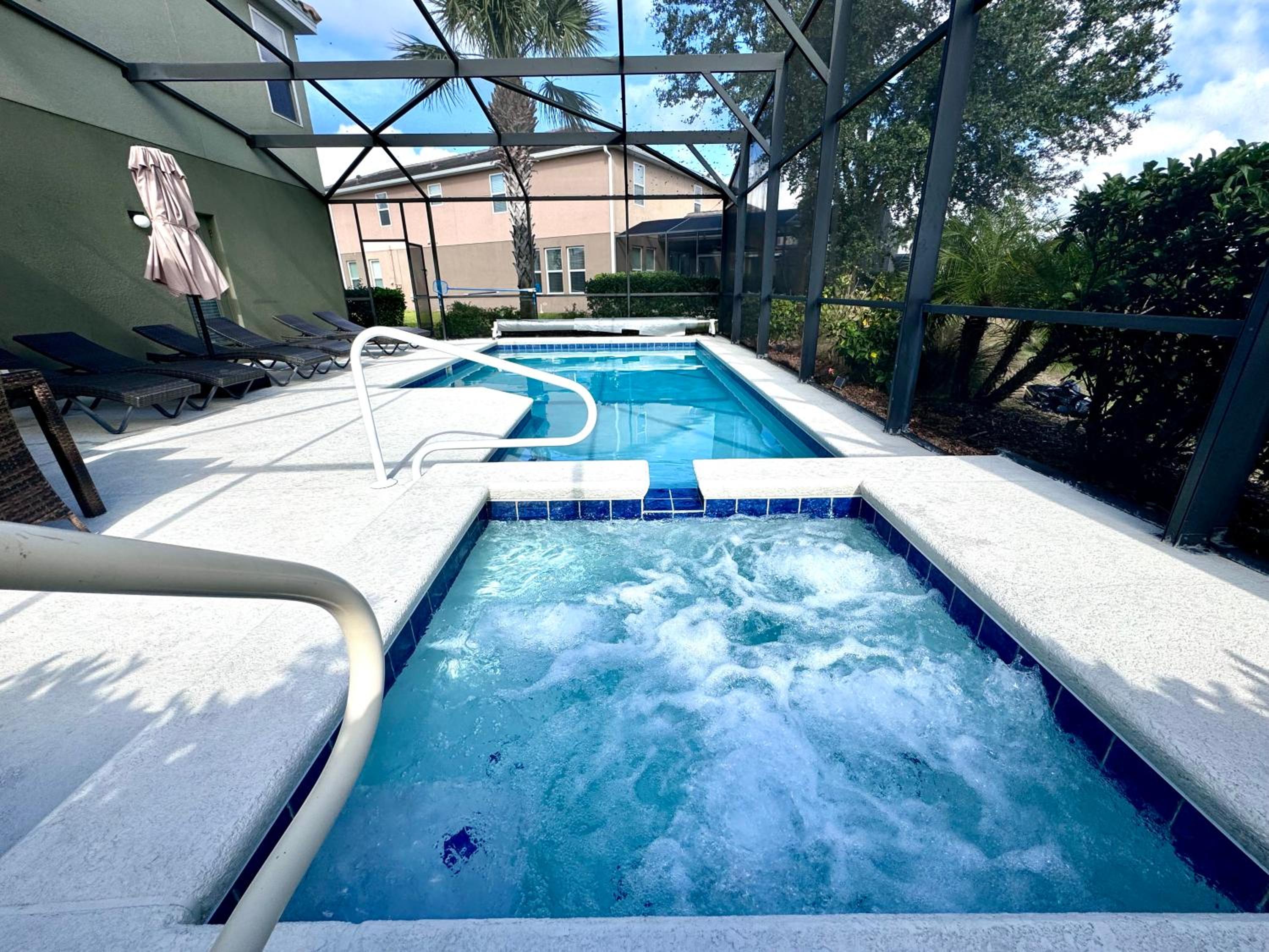 Solterra Family Vacation Home with Private Pool and Spa and Games Room Nr Disney