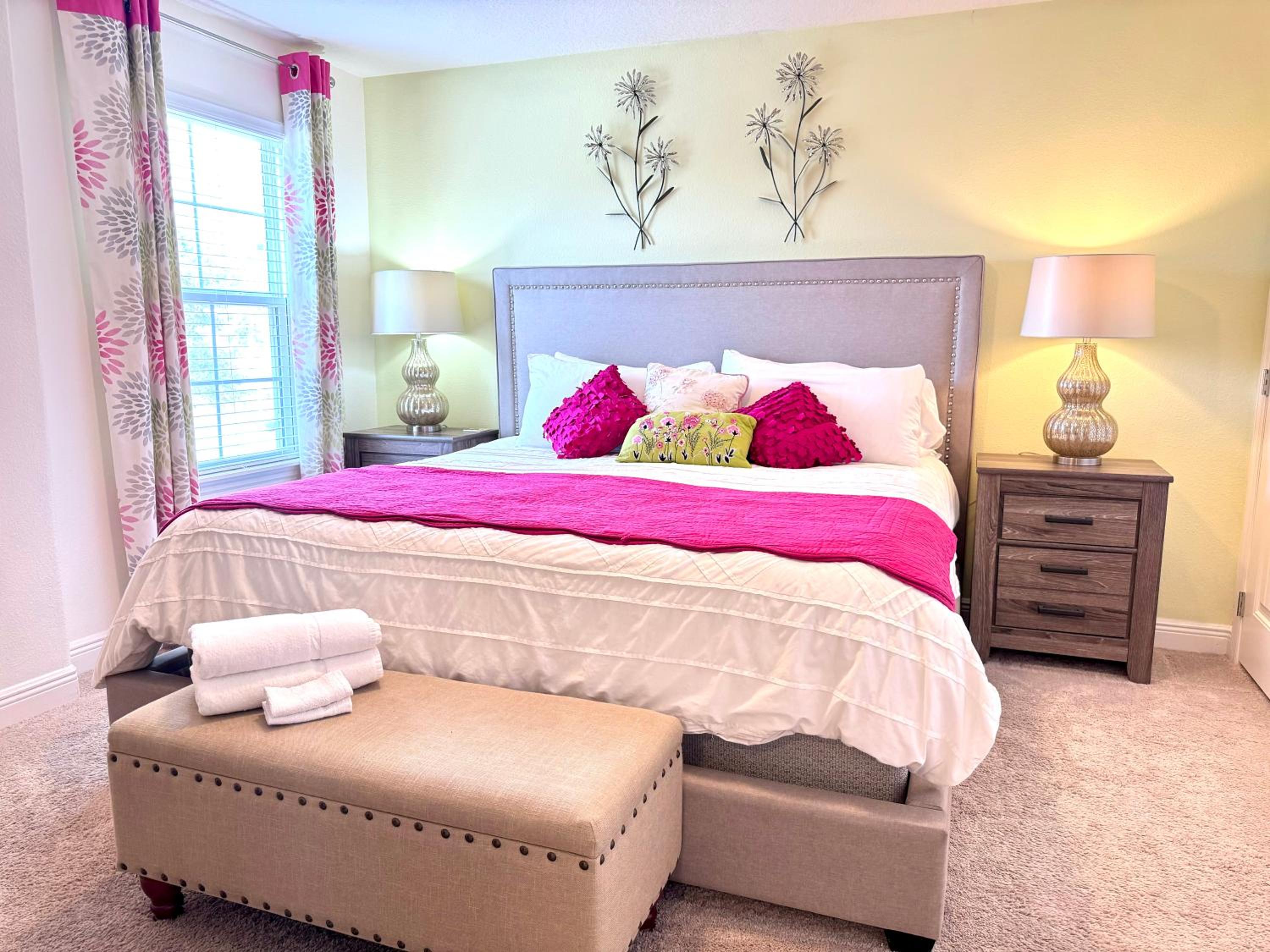 Solterra Family Vacation Home with Private Pool and Spa and Games Room Nr Disney
