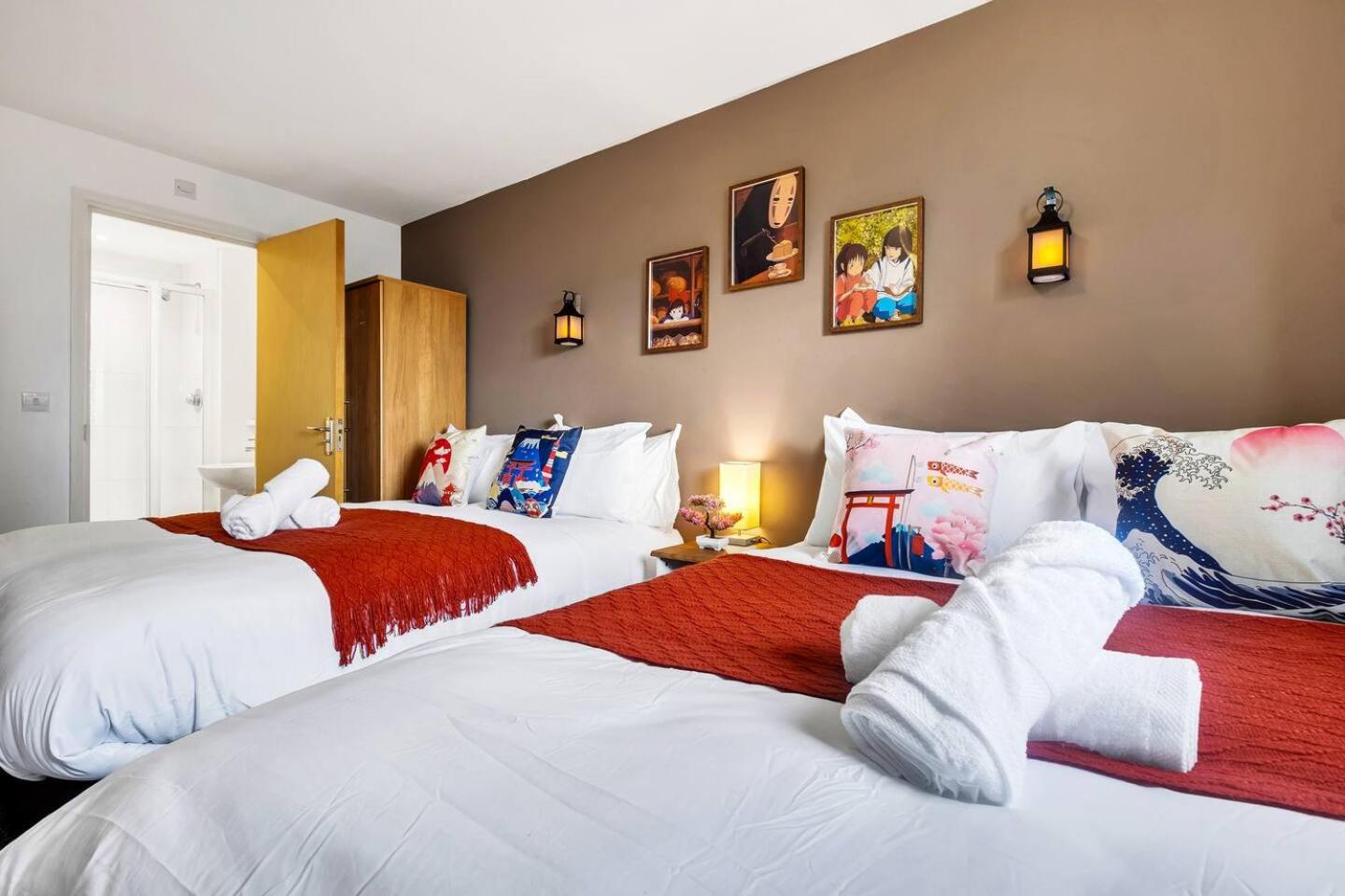 Anime Suite 15 Nights Stay with FreePark, Games and Netflix