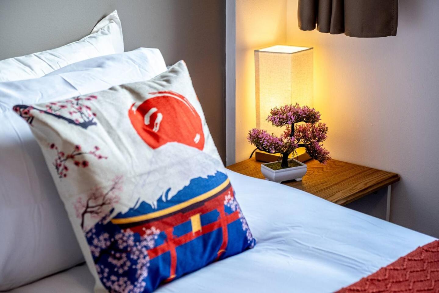 Anime Suite 15 Nights Stay with FreePark, Games and Netflix