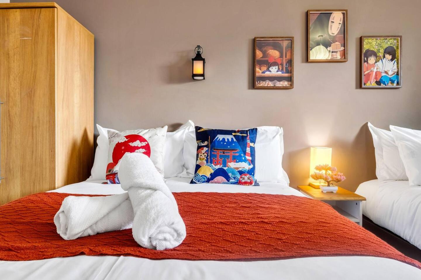 Anime Suite 15 Nights Stay with FreePark, Games and Netflix