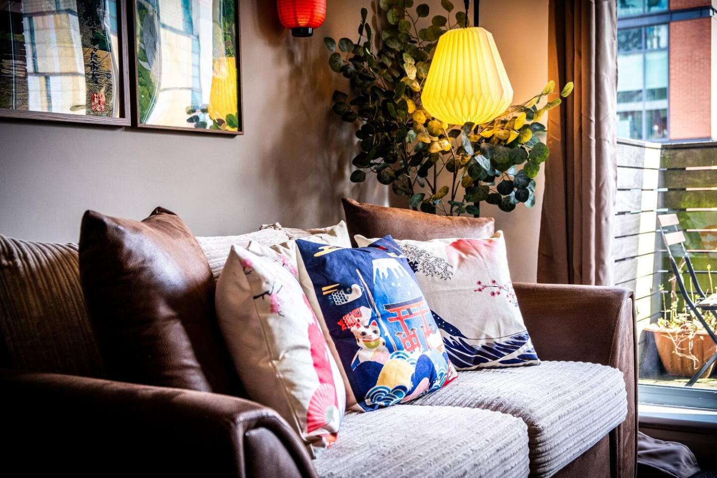 Anime Suite 15 Nights Stay with FreePark, Games and Netflix