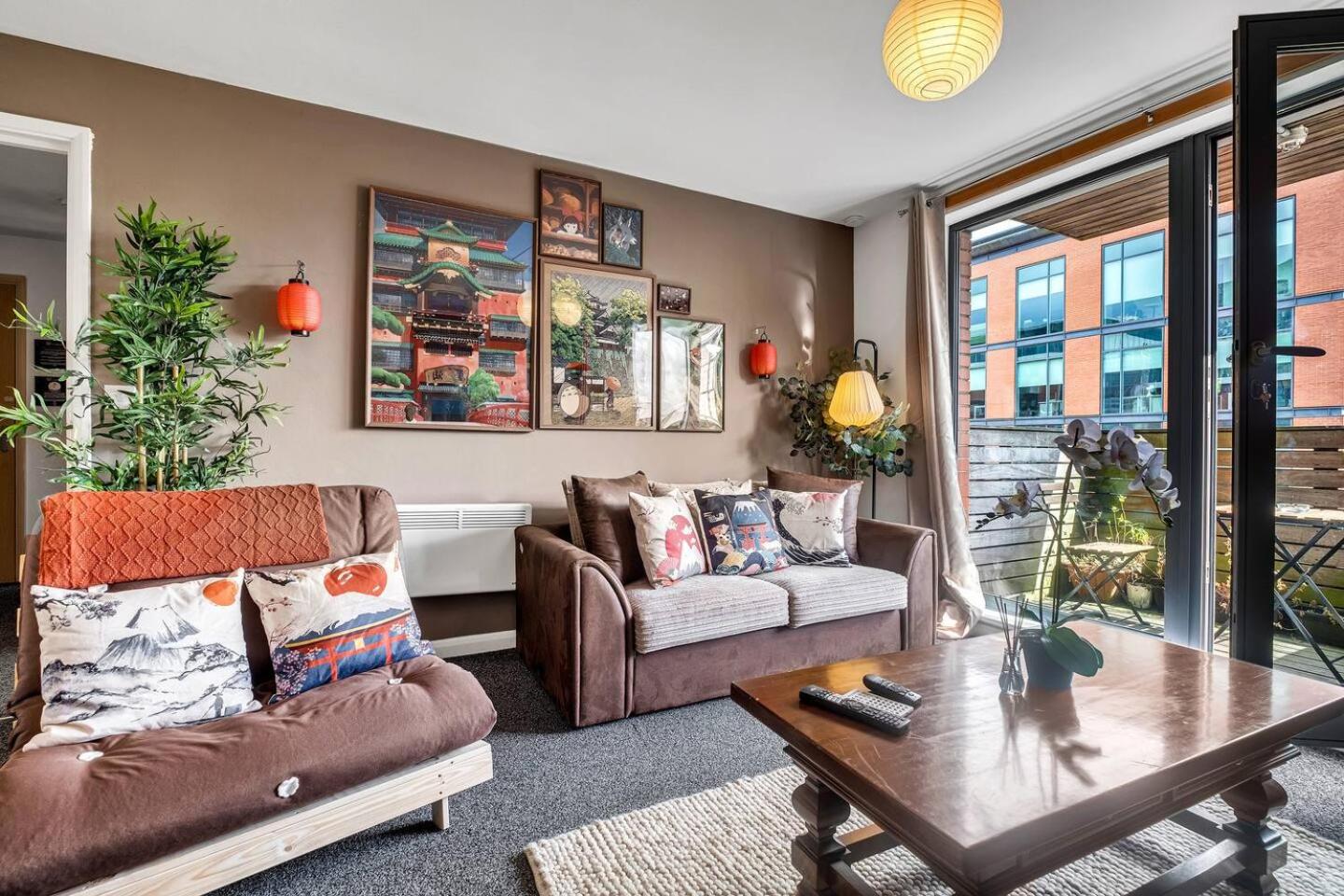 Anime Suite 15 Nights Stay with FreePark, Games and Netflix