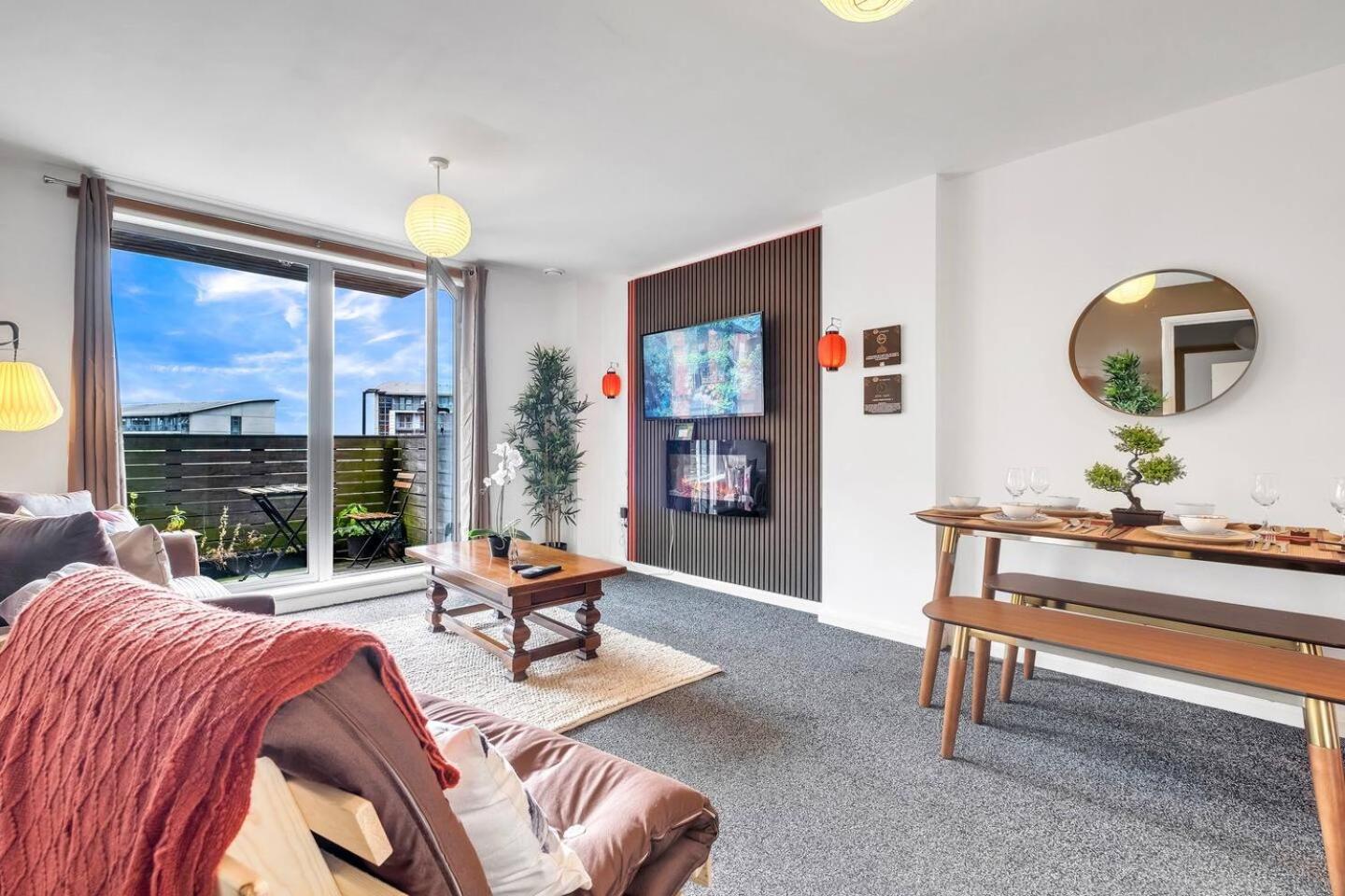 Anime Suite 15 Nights Stay with FreePark, Games and Netflix