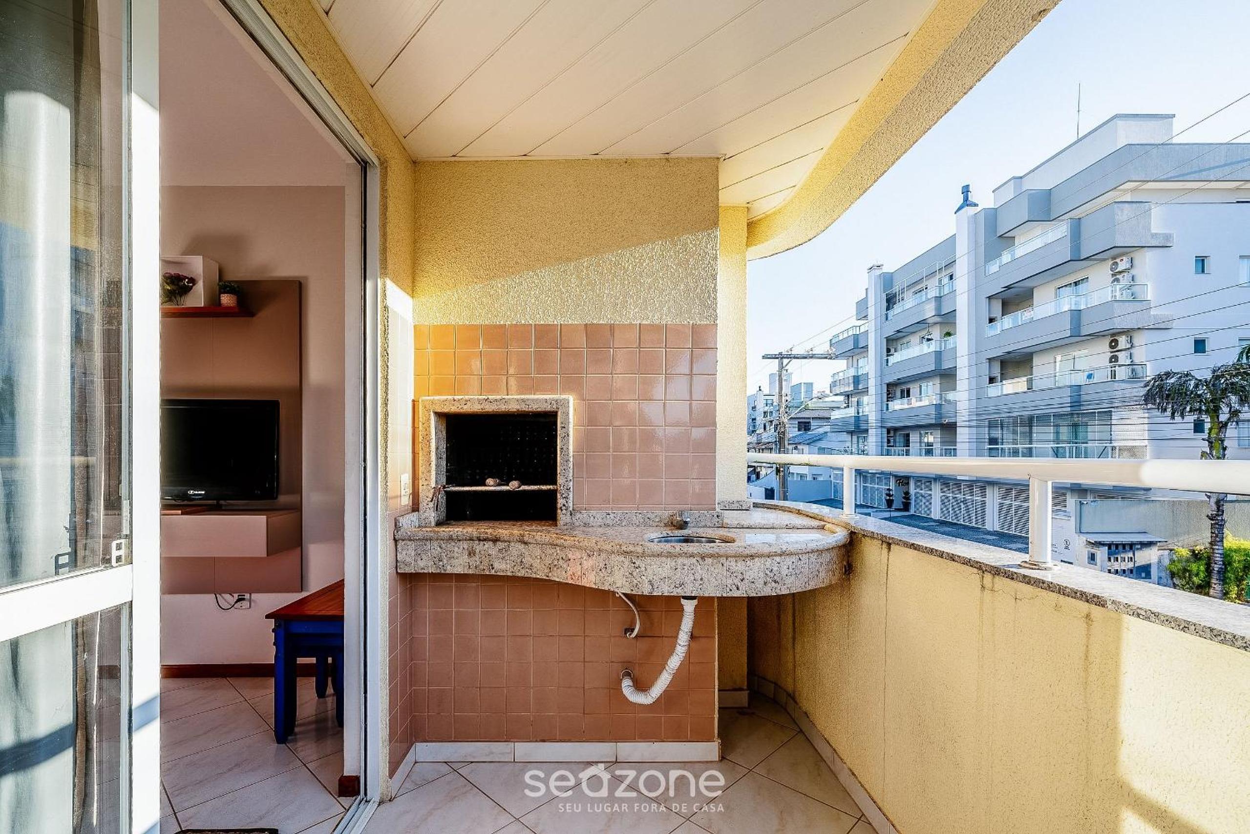 Apt w/barbecue 3 minutes from Bombas Beach FDL101
