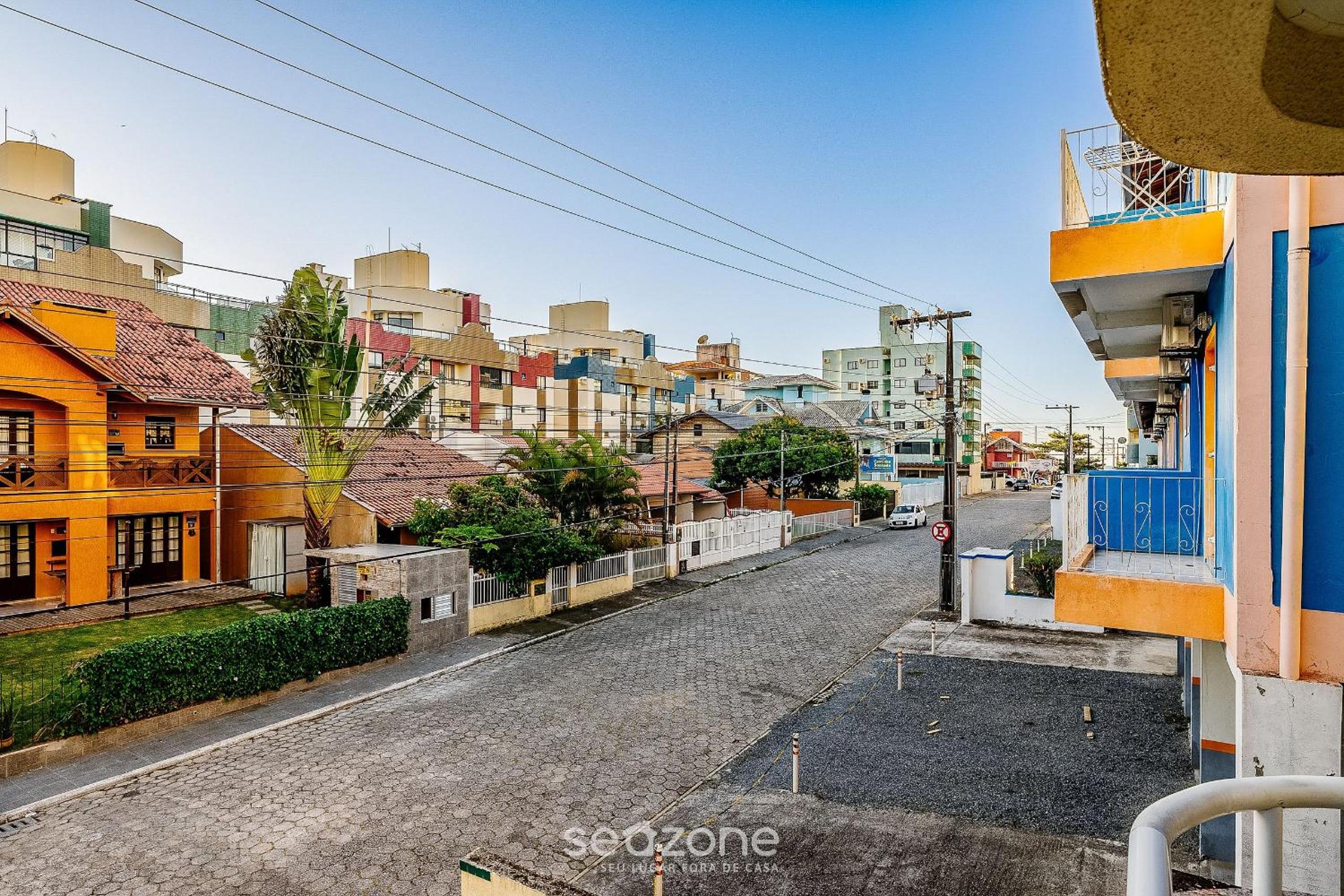 Apt w/barbecue 3 minutes from Bombas Beach FDL101