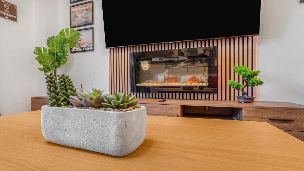 Japan Suite 15 Nights Stay with FreePark, Balcony and Netflix