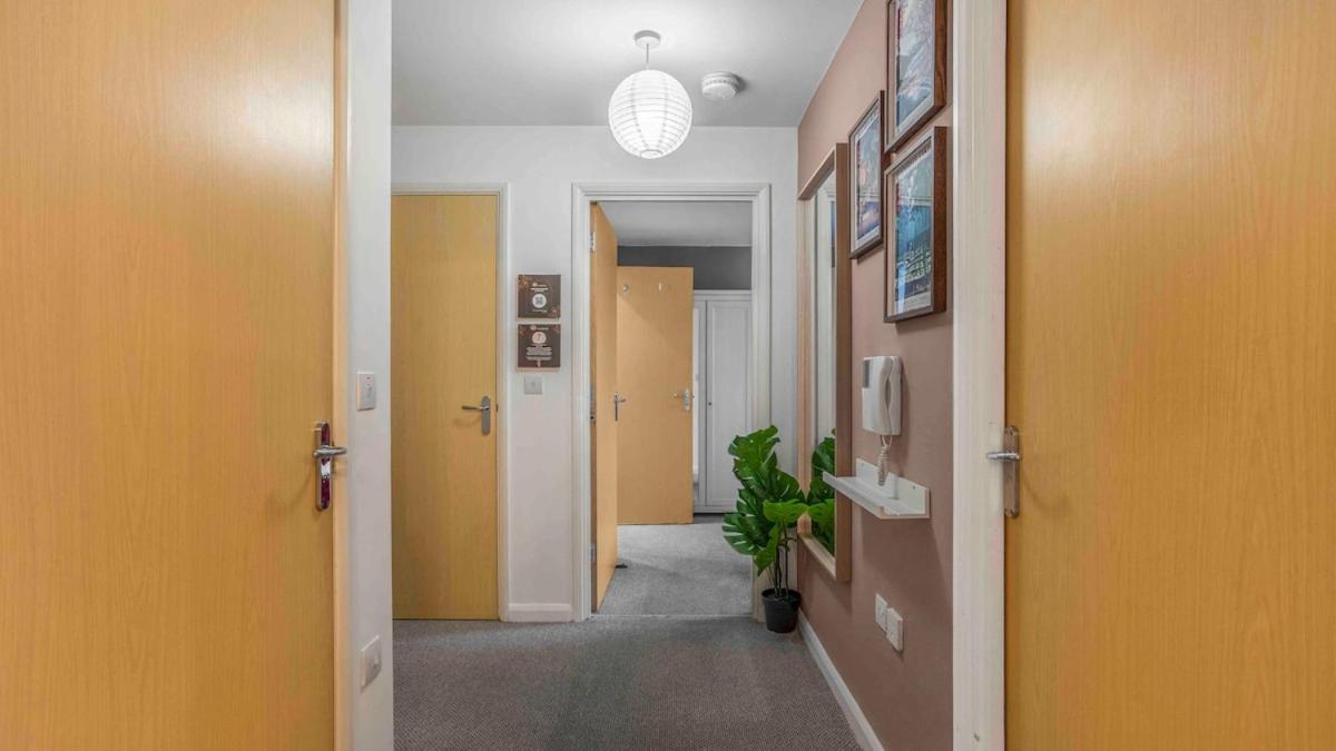 Japan Suite 15 Nights Stay with FreePark, Balcony and Netflix